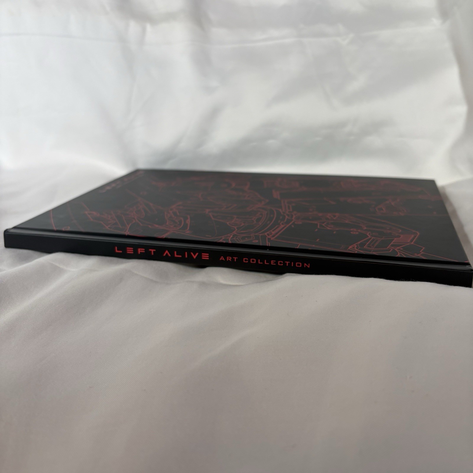 Left Alive Mech Edition Art Collection – Hardcover Book Square Enix Excellent