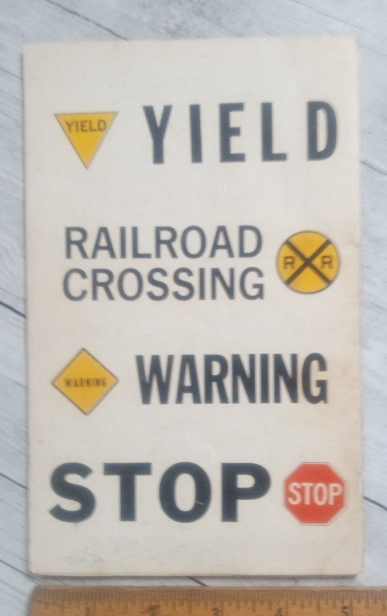 vintage booklet, Safe Driving in Louisiana , 1972, 31 pages , La Drivers Guide