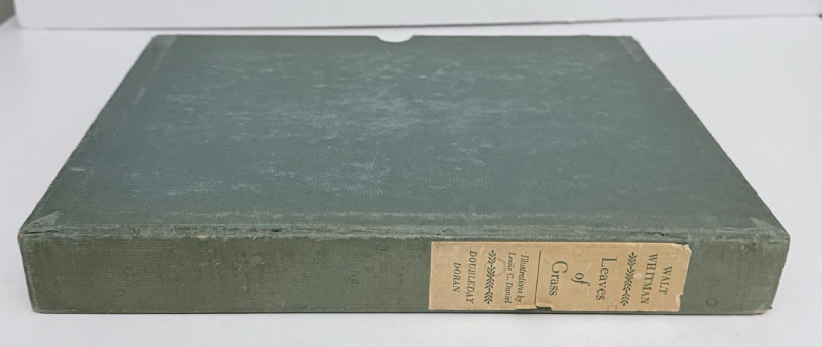 Leaves of Grass by Walt Whitman Illustrated by Lewis Daniel 1940 HC & Slipcase