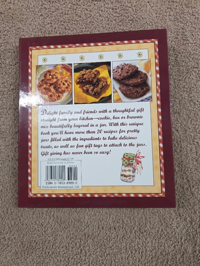 Cookies, Brownies & Bars; Gifts from a Jar hardcover binder w/ Raffia & Fabric
