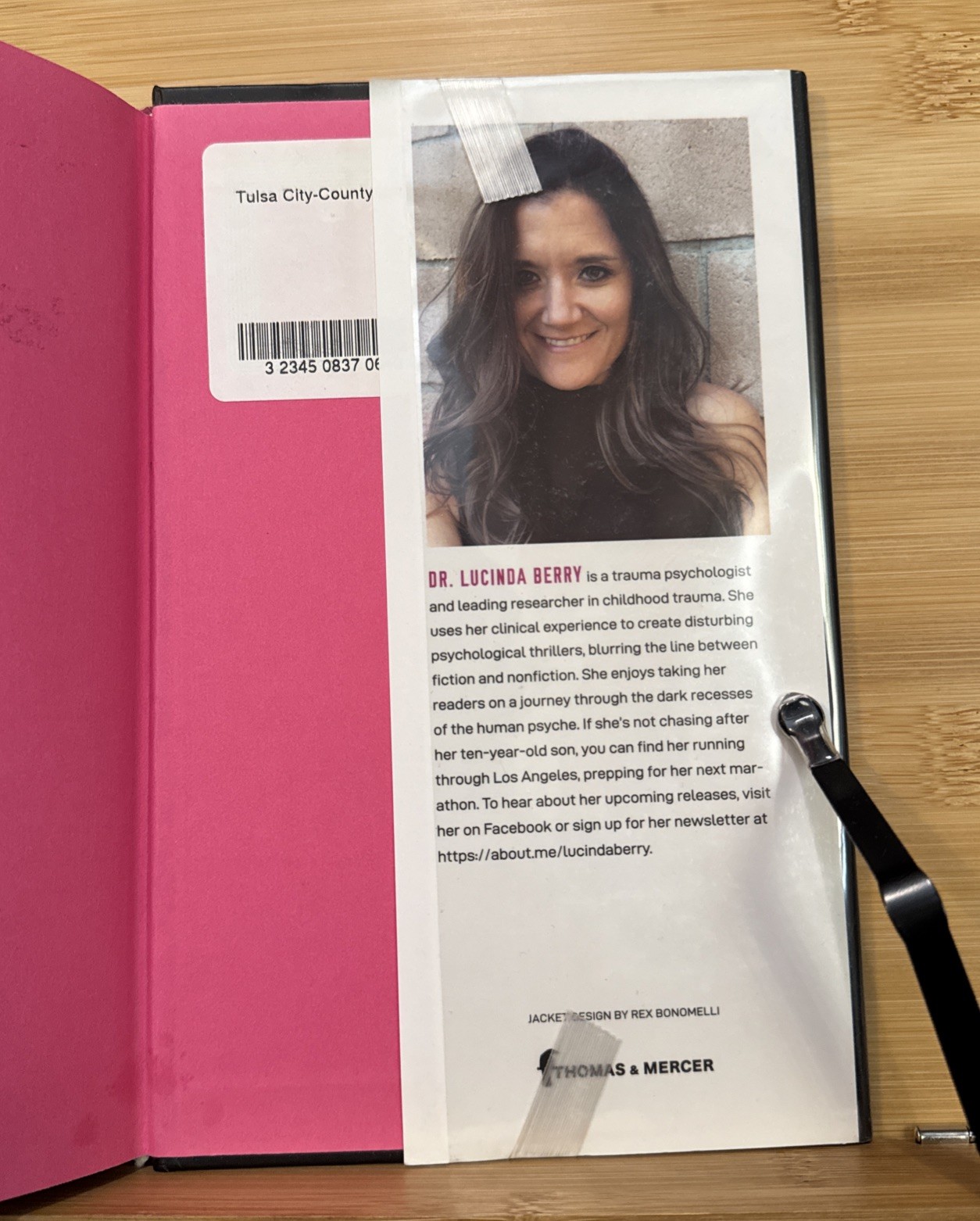 The Perfect Child – Lucinda Berry (2019, Hardcover) First Edition/Print, Ex-Lib.