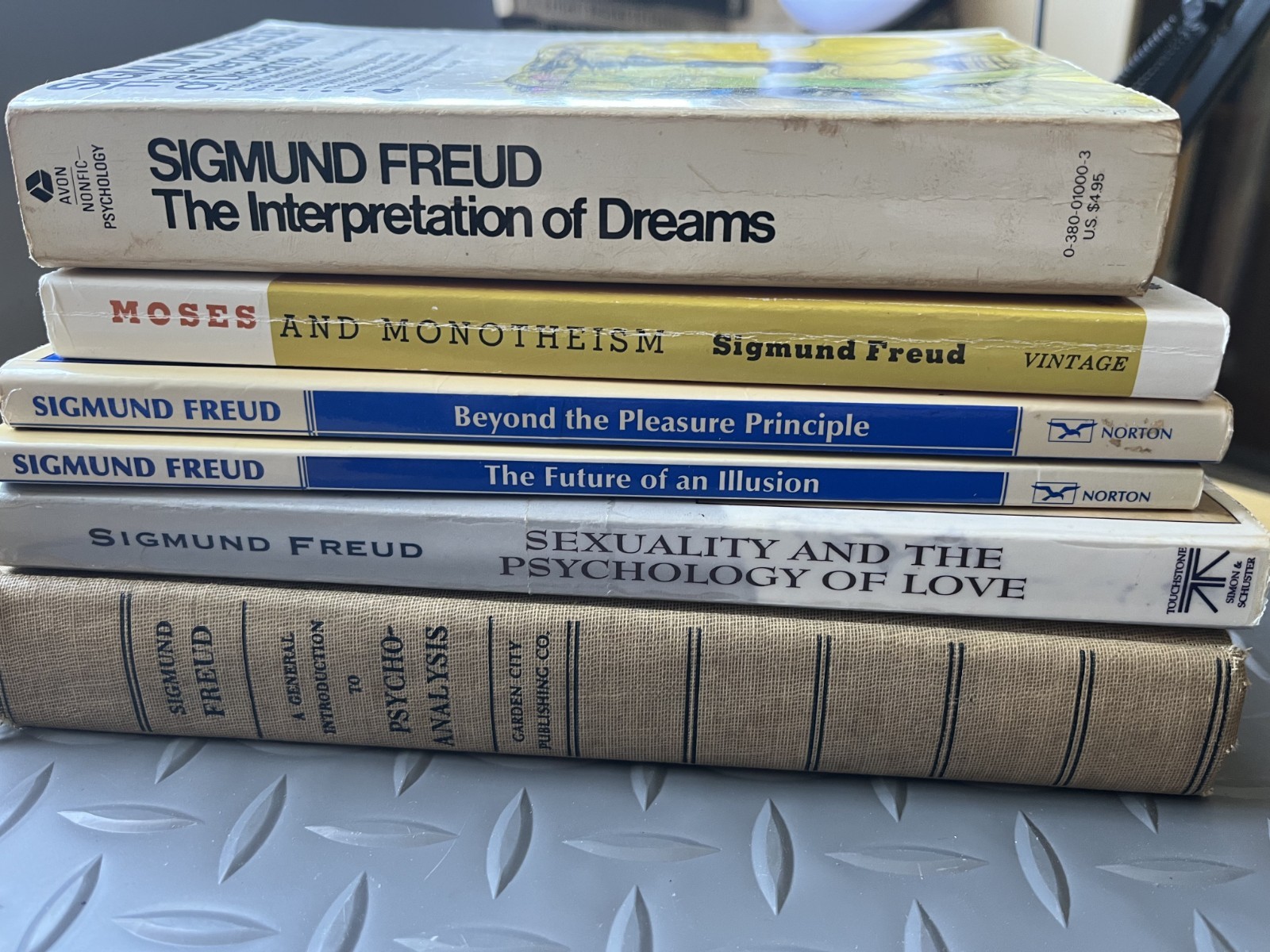 Freud 6 Book Vtg Lot – Psychoanalysis, Love, Pleasure, Illusion, Moses, Dreams