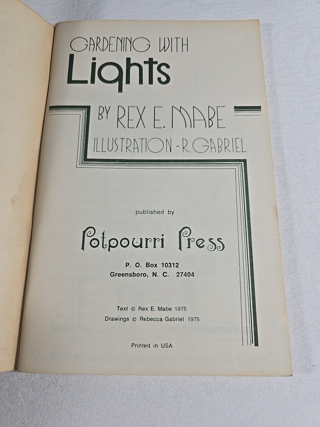 Gardening With Lights Rex Mabe Potpourri Press 1975 Vintage Indoor Grow Plants