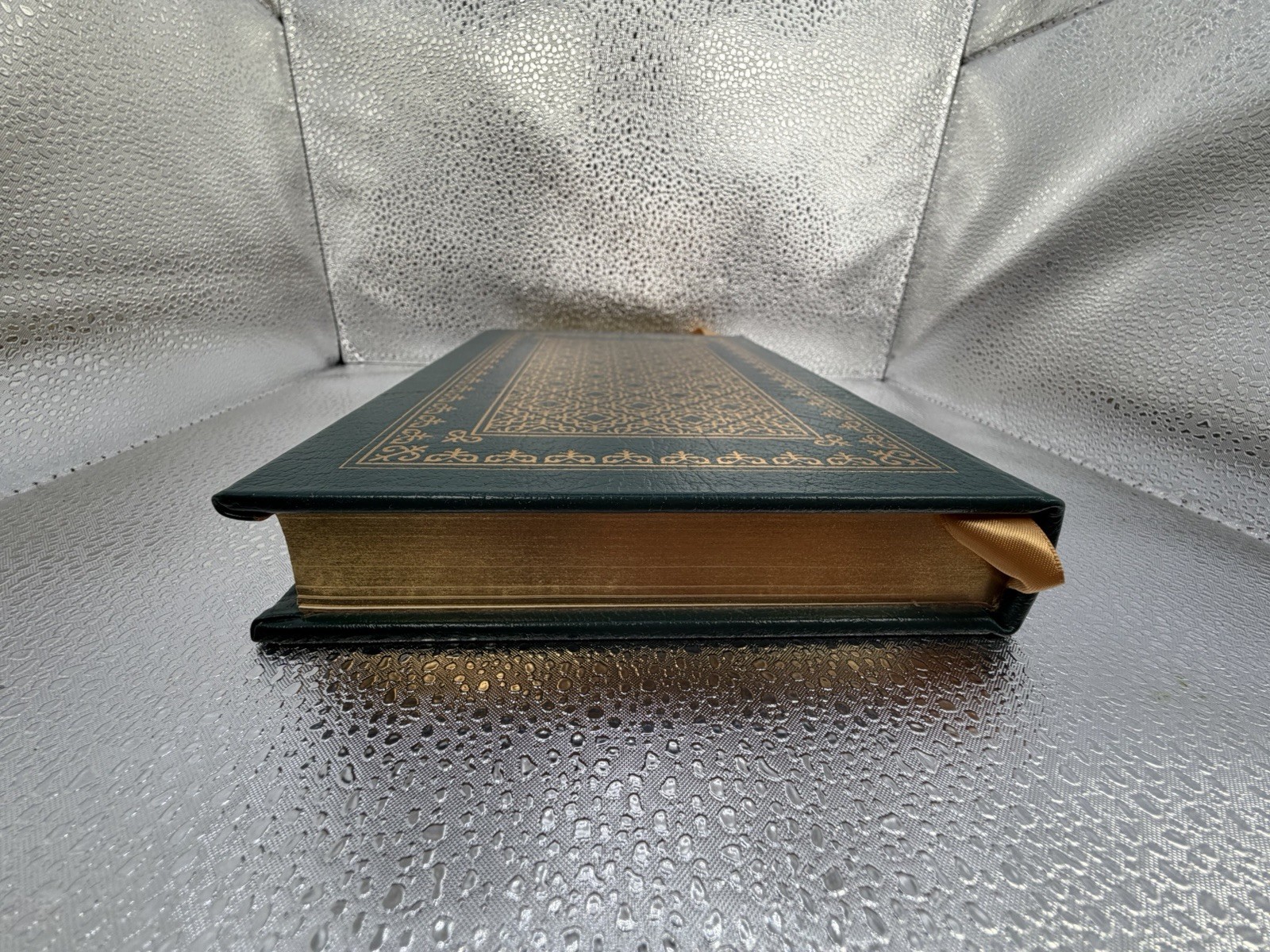 Easton Press Bagombo Snuff Box Green Leather Kurt Vonnegut Signed First Edition