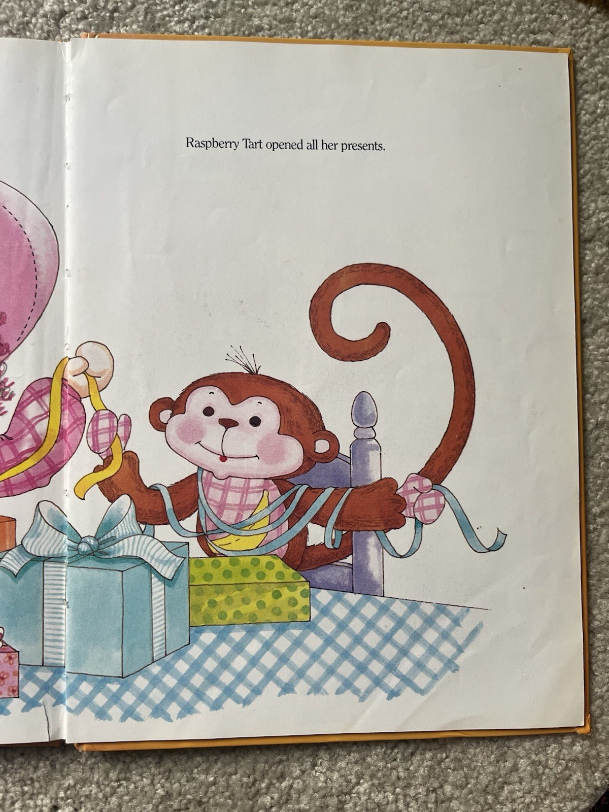 Strawberry Shortcake And The Birthday Surprise 1983 Hardback
