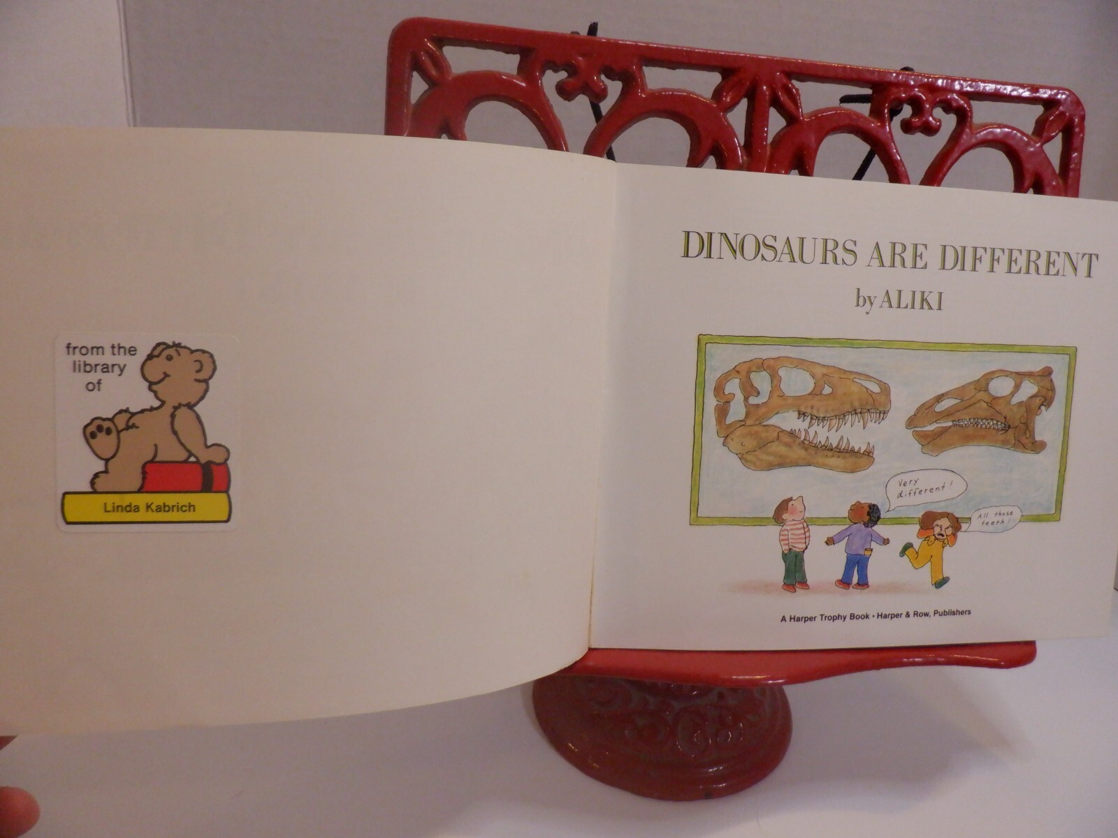 Vintage 1985 My Visit to the Dinosaurs & Dinosaurs are Different Book By Aliki