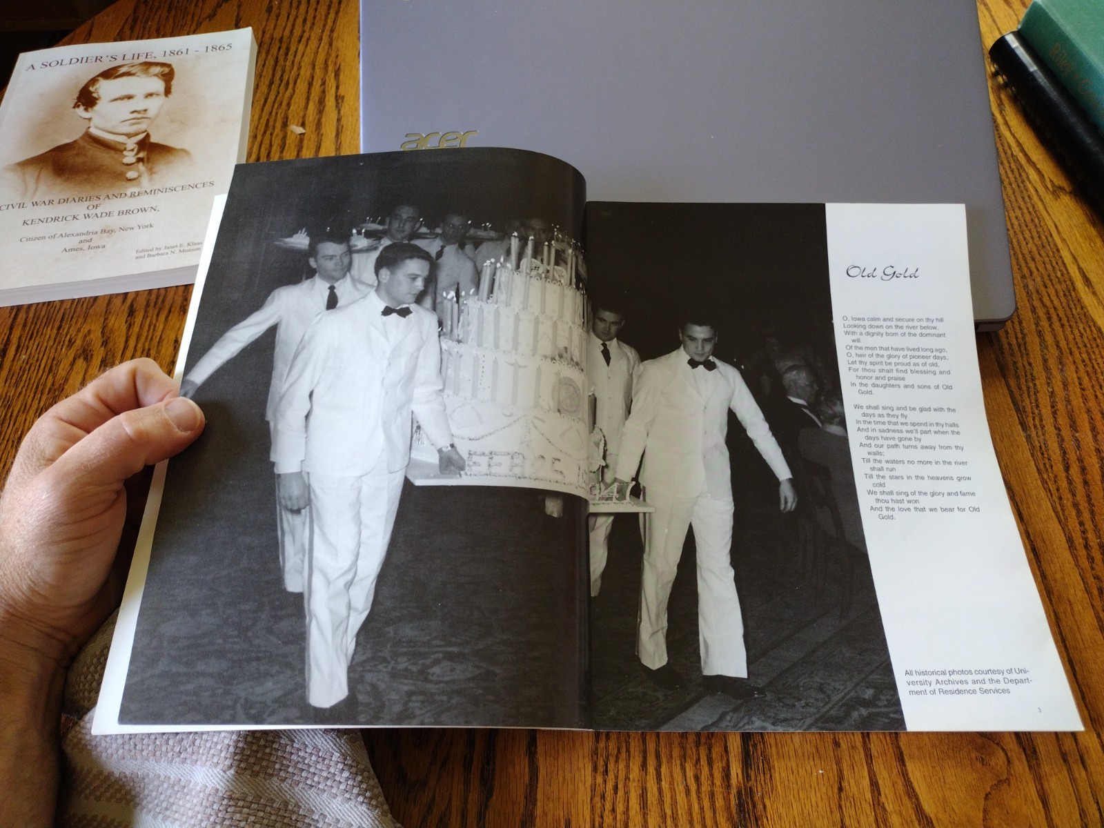 University of Iowa Reunion Yearbook 1997 Classes 1937 1947 1952 1957 127 Pages