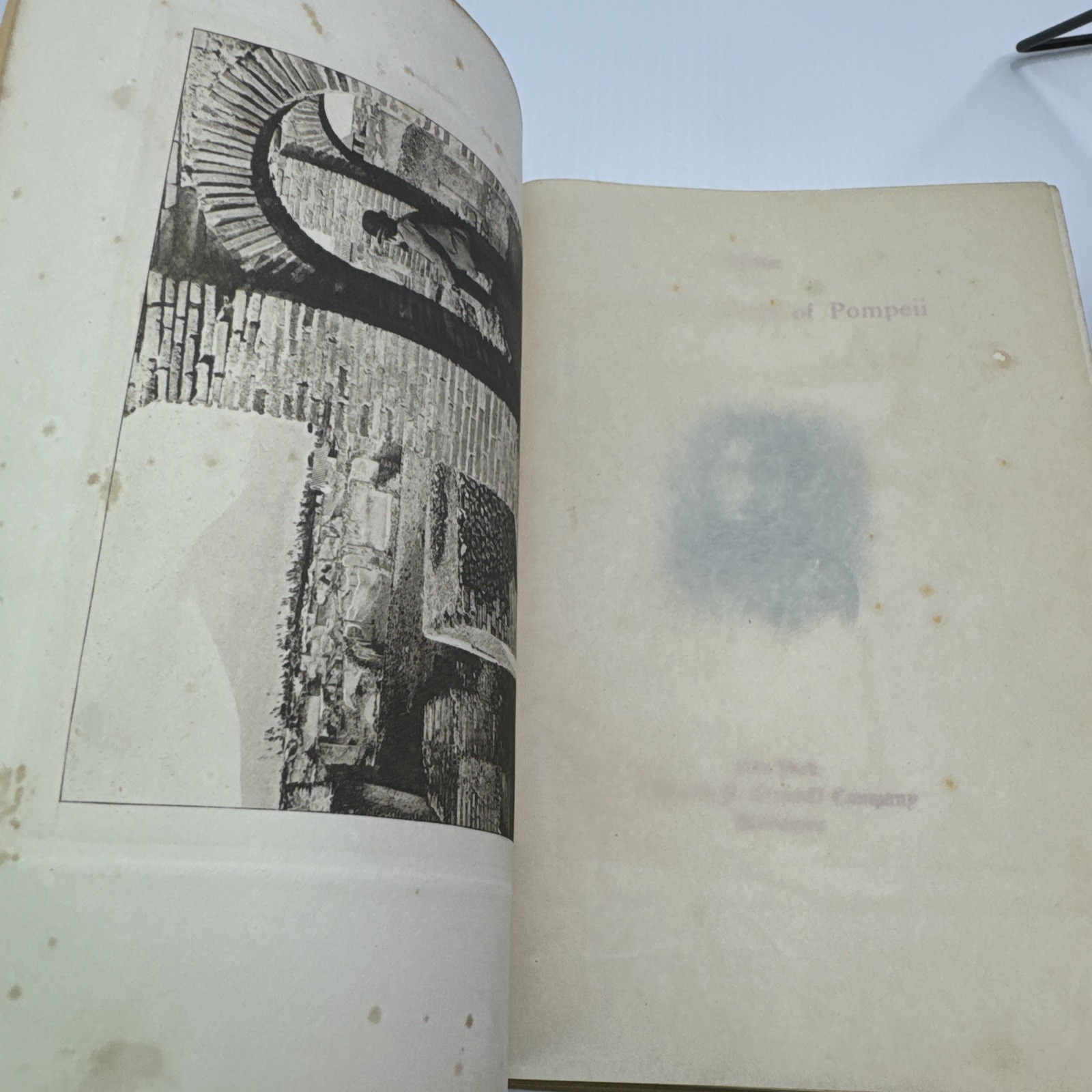 The Last Days of Pompeii Edward Bulwer Lytton Hardcover Antique Historical Novel