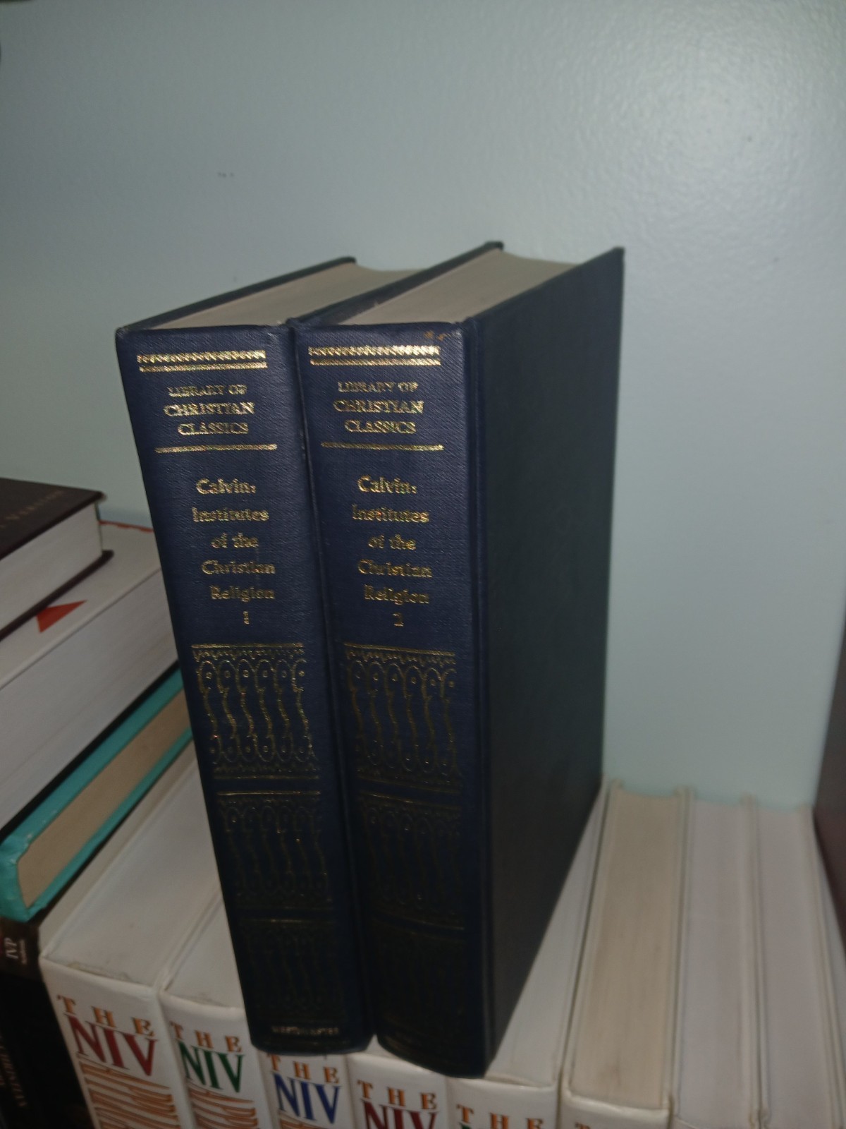 Calvin: Institutes of the Christian Religion Vol 1, 2 -Library of Classics Read