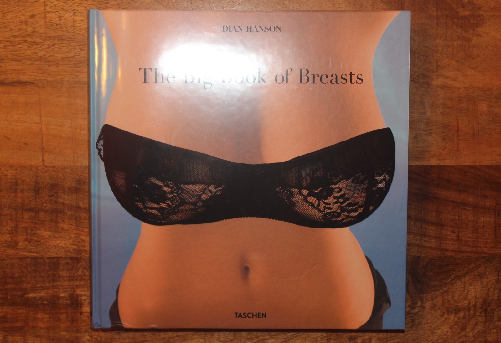 The Big Book of Breasts by Dian Hanson (Hardcover, 2022)