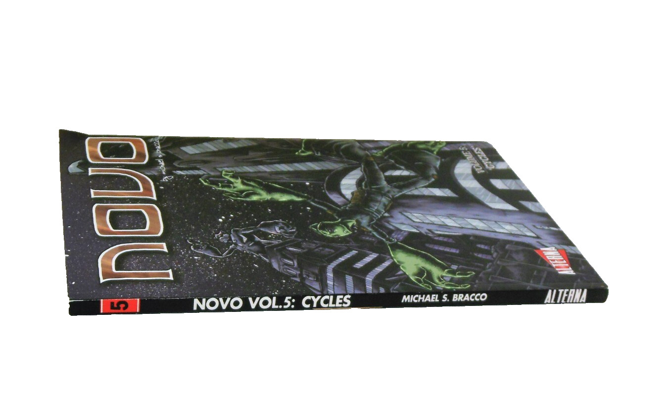 NOVO Volume 5 Cycles Michael Bracco Science Fiction FIRST EDTION Graphic Novel