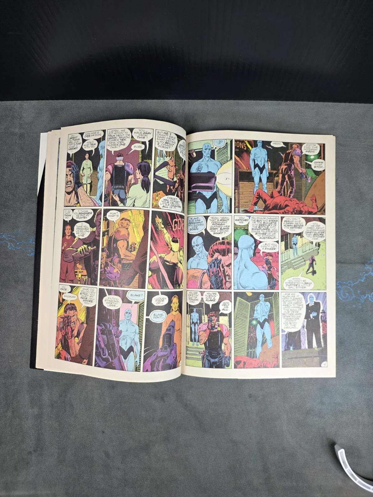WATCHMEN #2 VF+ Alan Moore Dave GIbbons DC Comics 1986 Dr Manhattan Rorschach A1