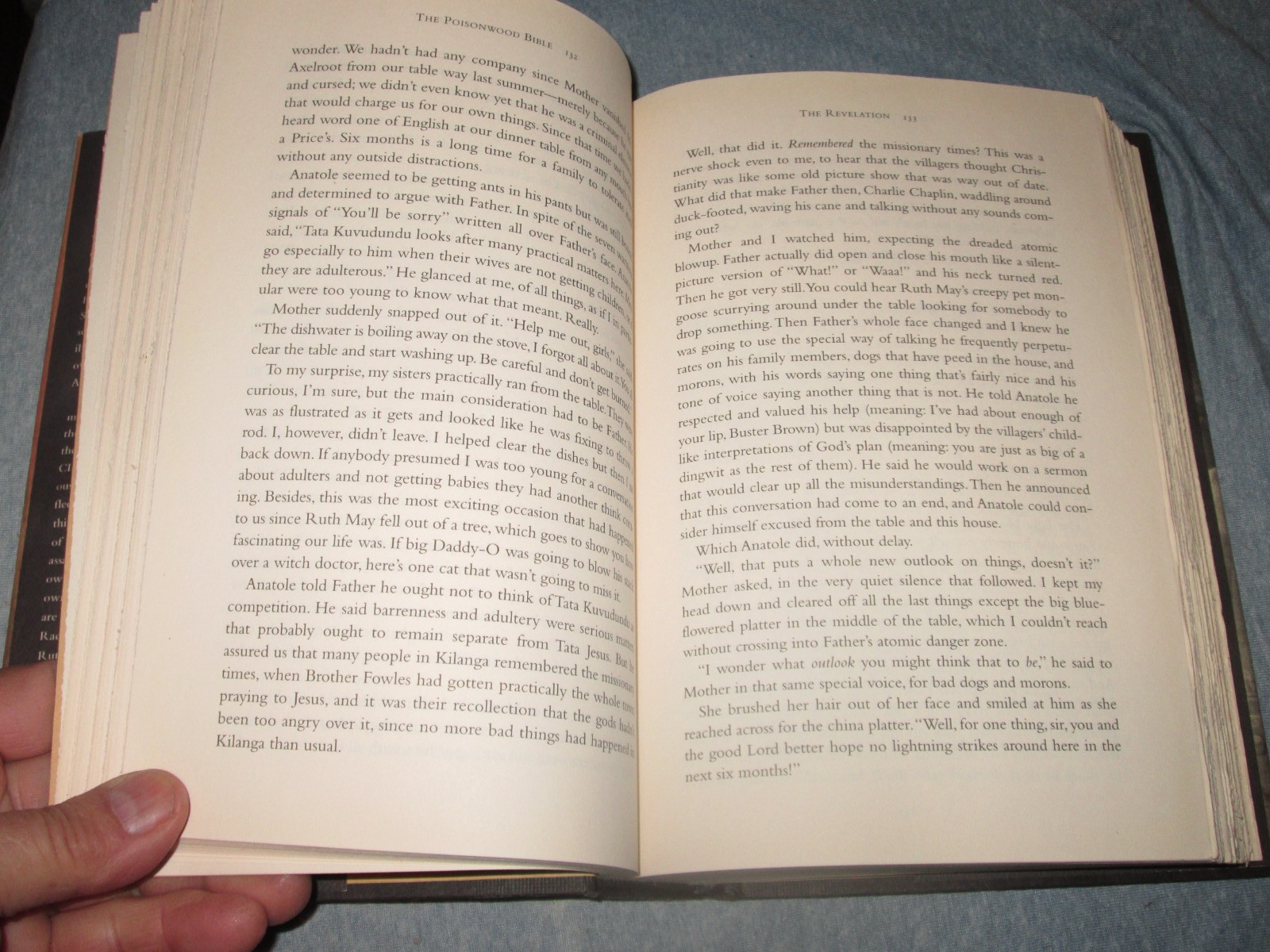 Poisonwood Bible by Barbara Kingsolver (1998, Hardcover)