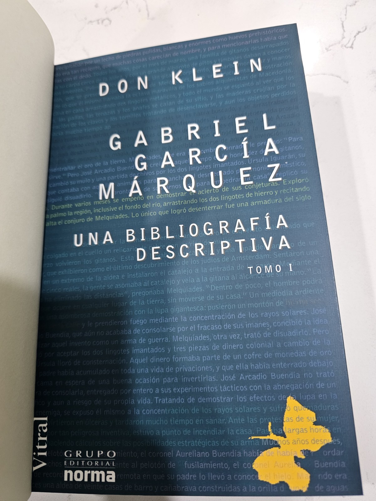 GABRIEL GARCÍA MÁRQUEZ : Una Bibliografía Descriptiva 2 vols.