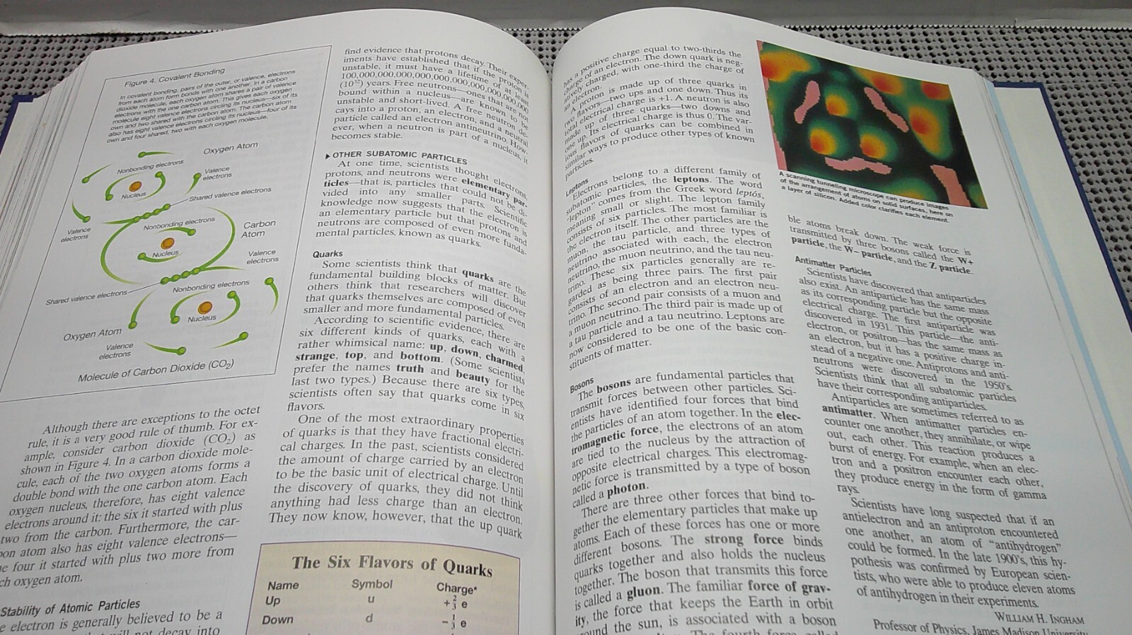 The New Book of Knowledge Vol 1 / A Encyclopedia Grolier 2003