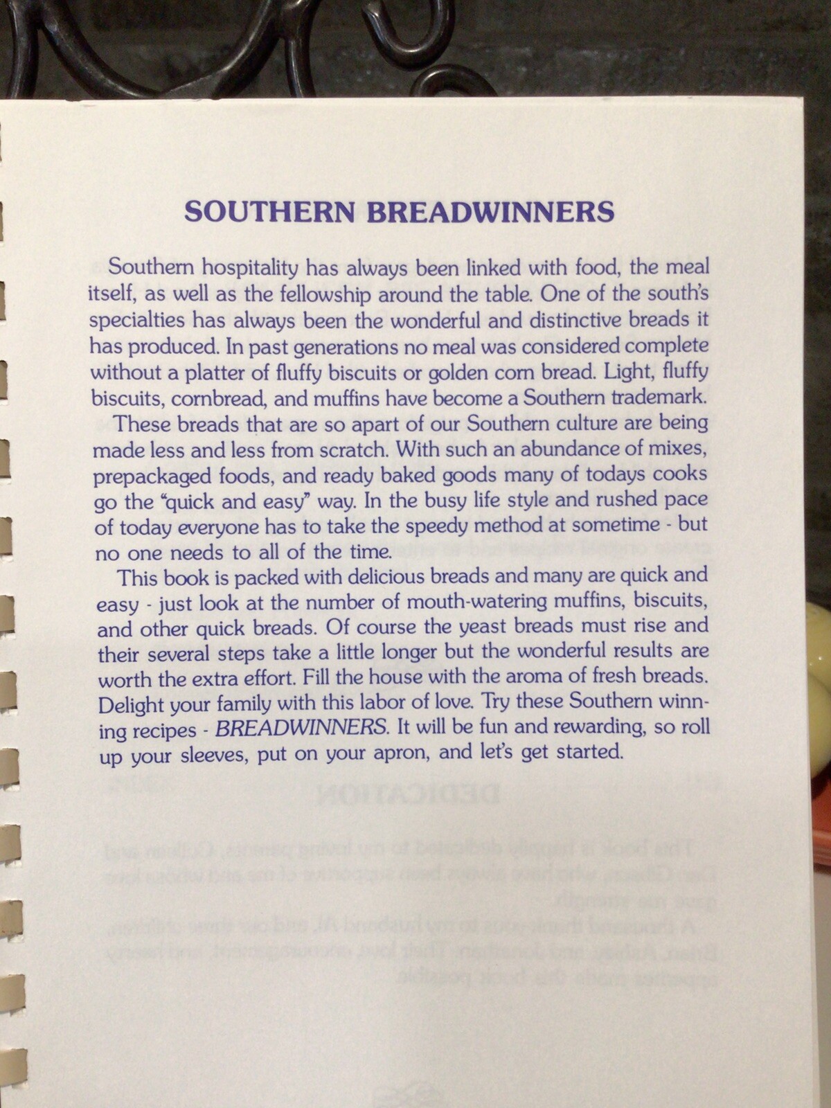Southern Bread Winners Cookbook 1992 Linda G Hatcher ( 194 pages )