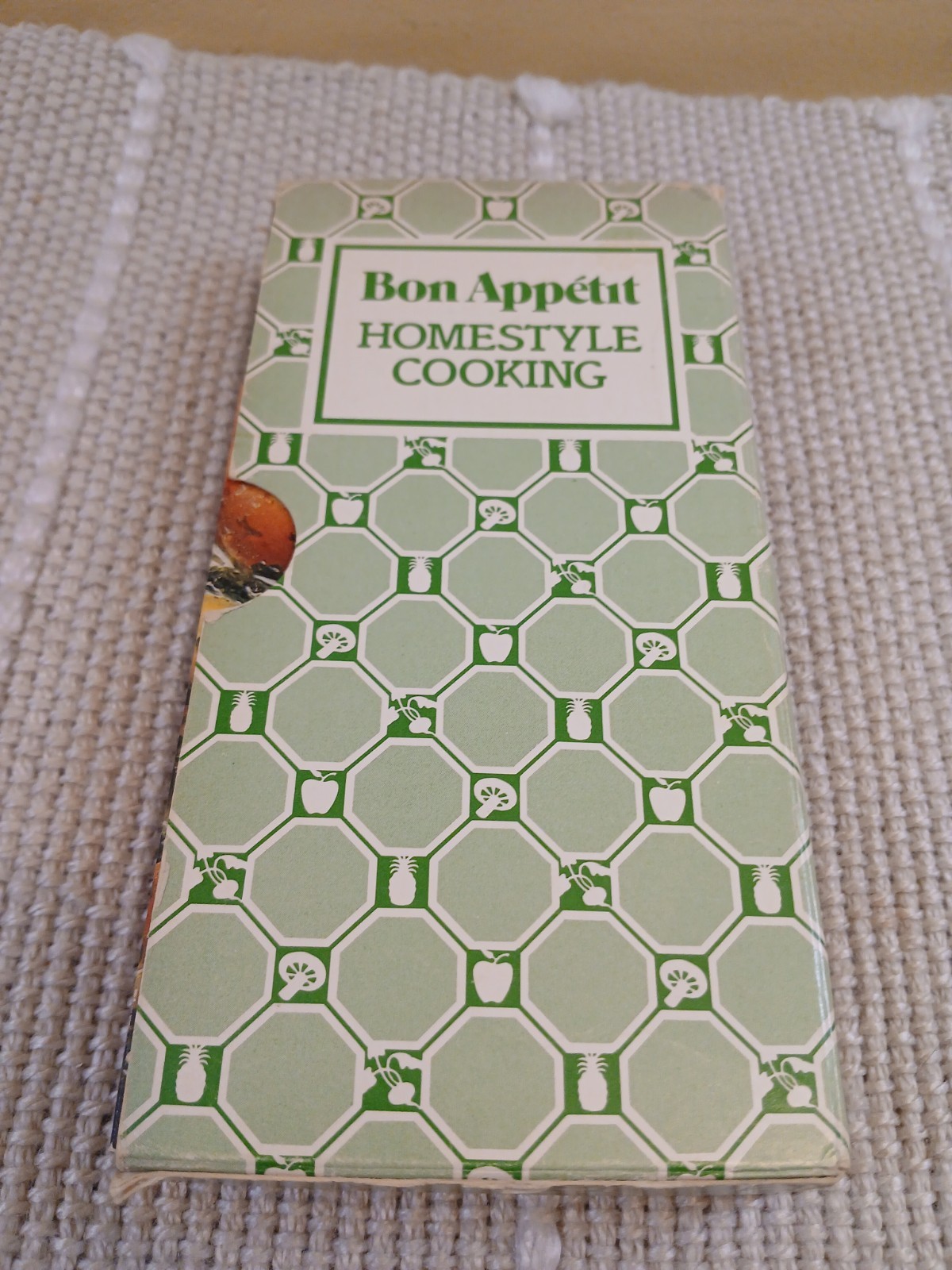 Vintage Bon Apetit Kitchen Collection & Homestyle Cooking MIni Cookbooks -bk1.1