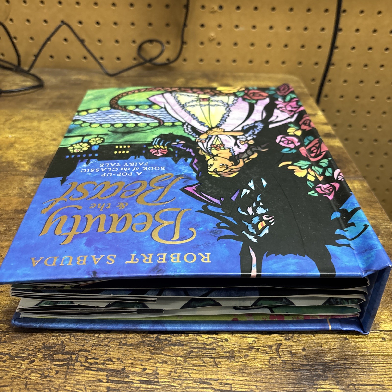 Beauty and the Beast : A Pop-Up Book of the Classic Fairy Tale by Robert Sabuda
