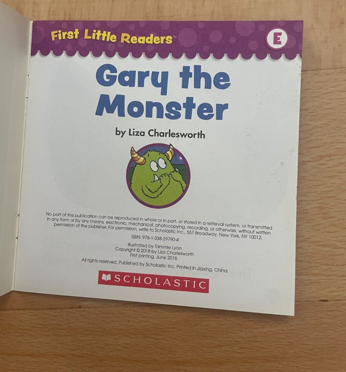 FIRST LITTLE READERS. LIZA CHARLESWORTH, GARY THE MONSTER. 14 BY 14 CM.