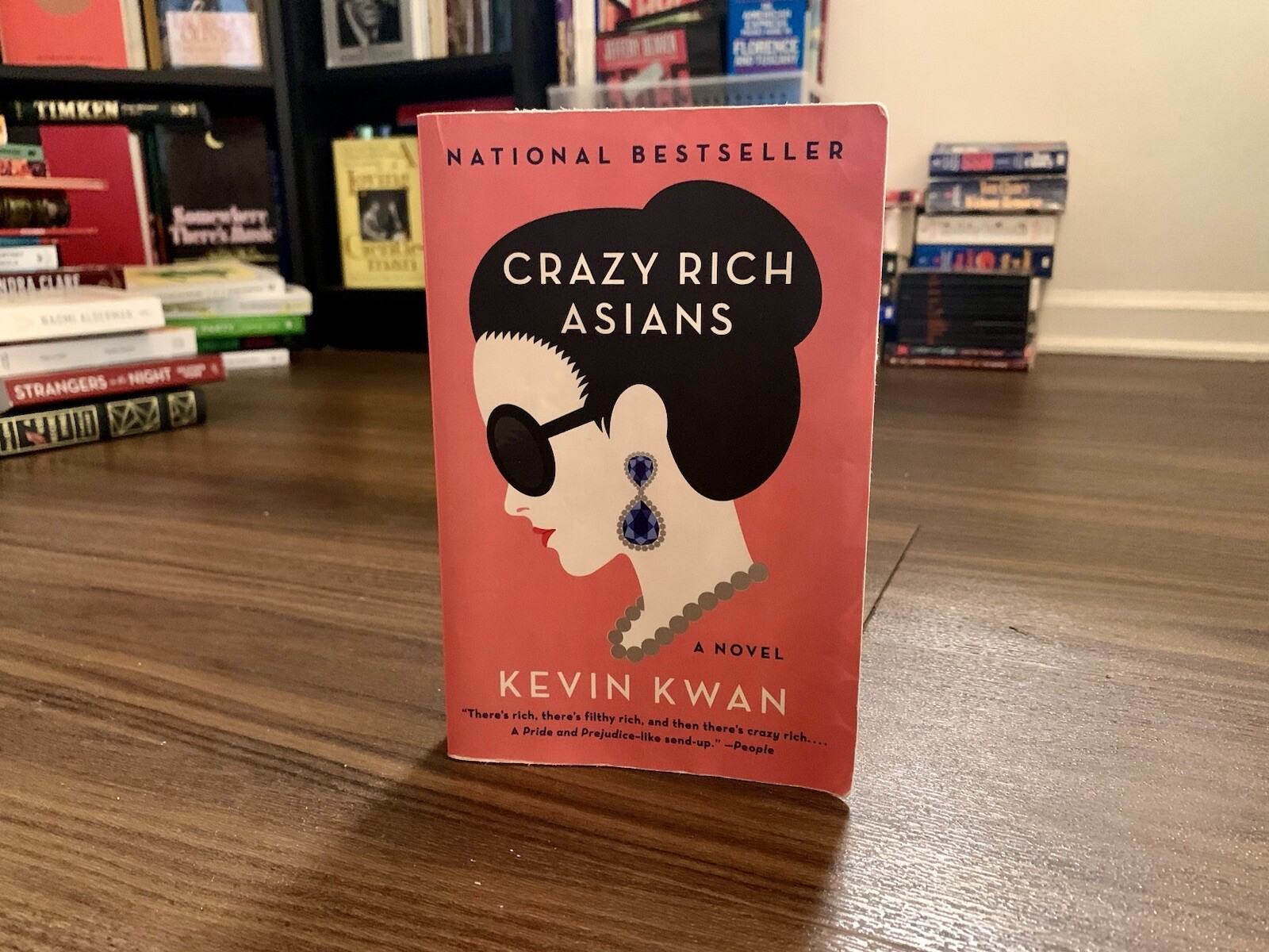 SIGNED—Crazy Rich Asians by Kevin Kwan (2014, Trade Paperback)