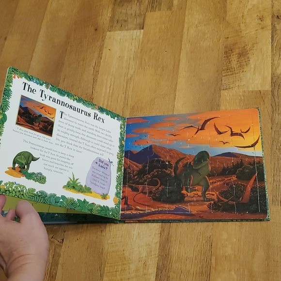 Jigsaw Dinosaurs Puzzle Book