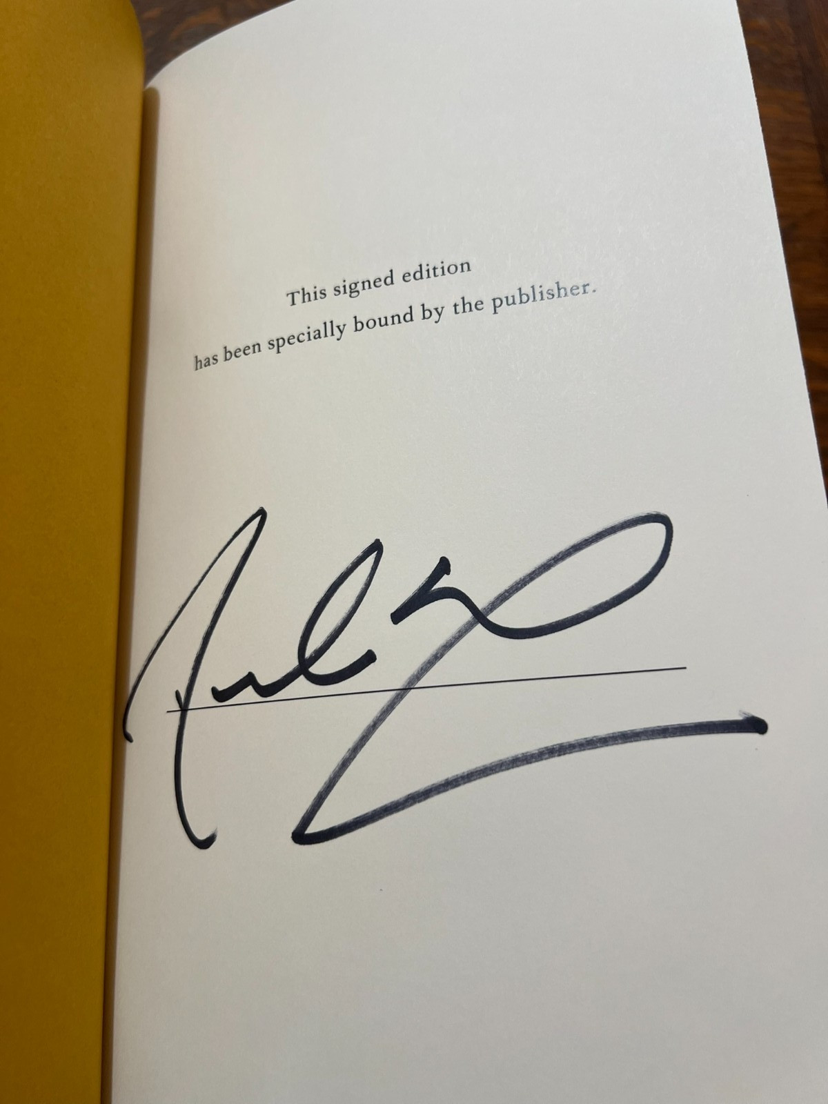 An Inside Job by Daniel Silva SIGNED 1st Hardback Like New 2025 Gabriel Allon