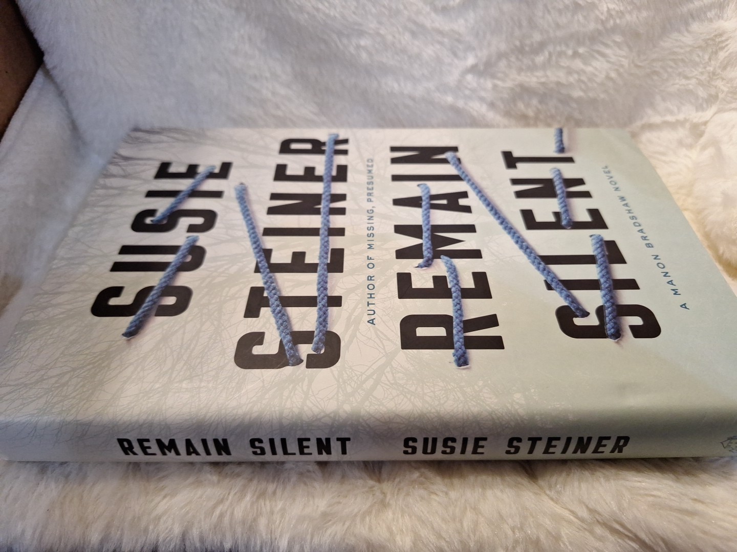 ✨️Remain Silent: A Manon Bradshaw Novel by Steiner, Susie✨️