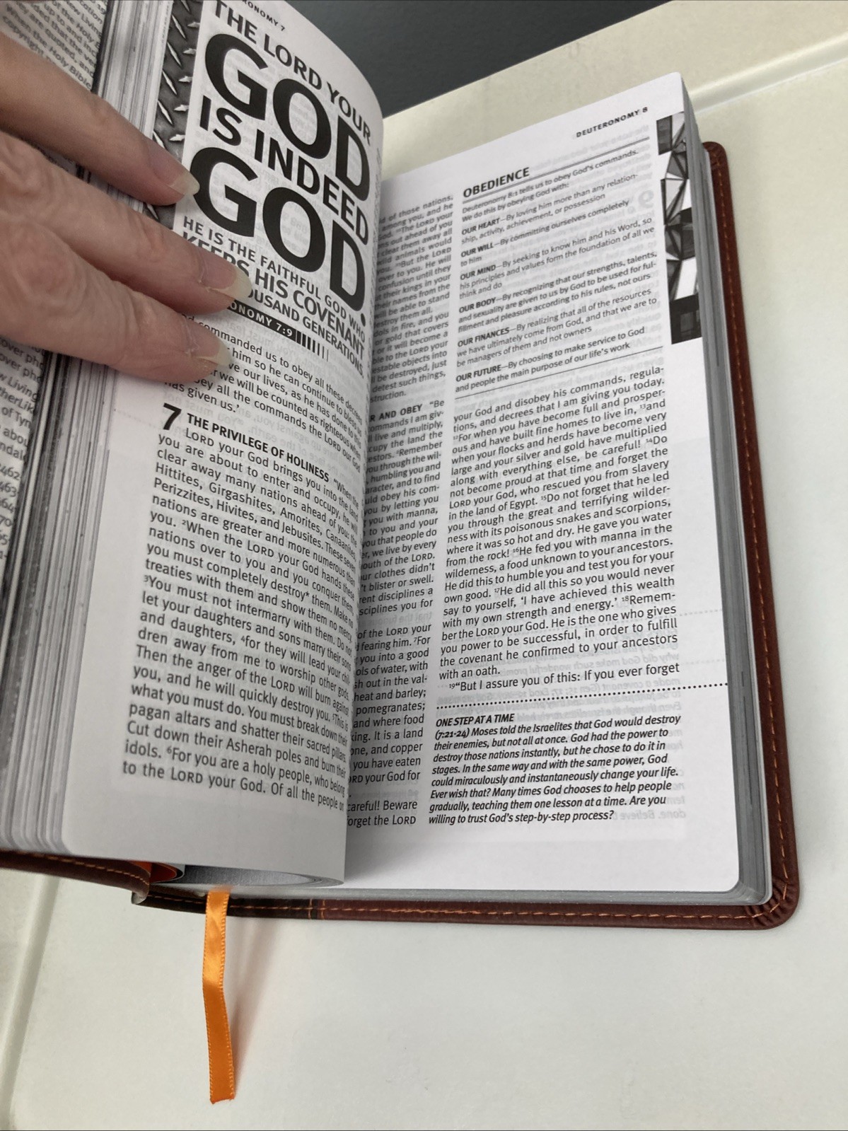 Teen Life Application Study Bible NLT (Leather / Fine Binding) Open Box