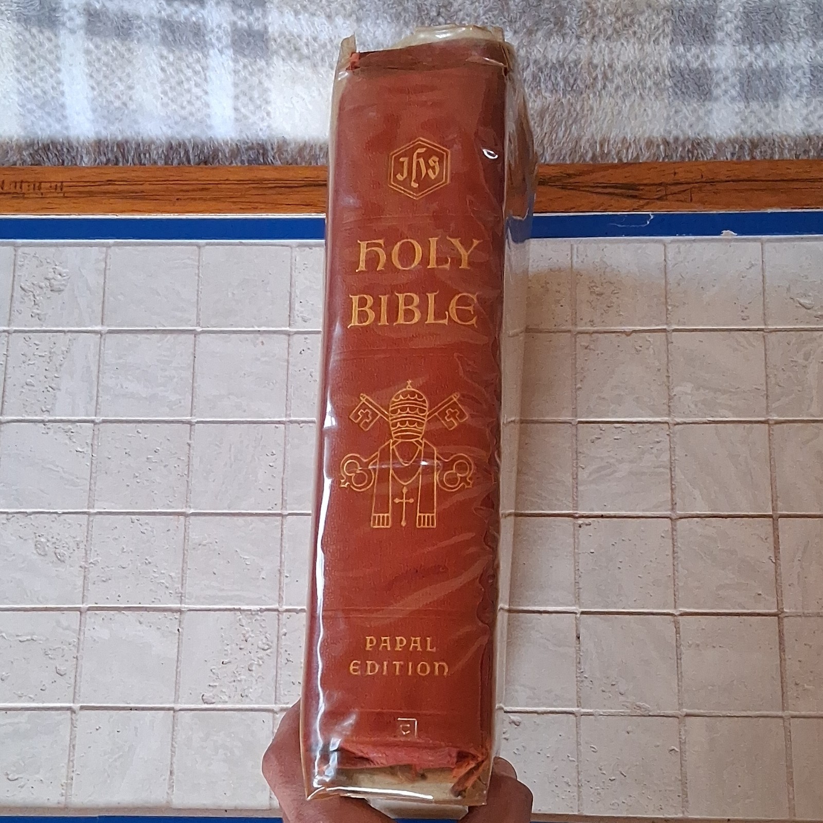 The Holy Bible Papal Edition Hardcover Illustrated The Catholic Press, Inc. 1952