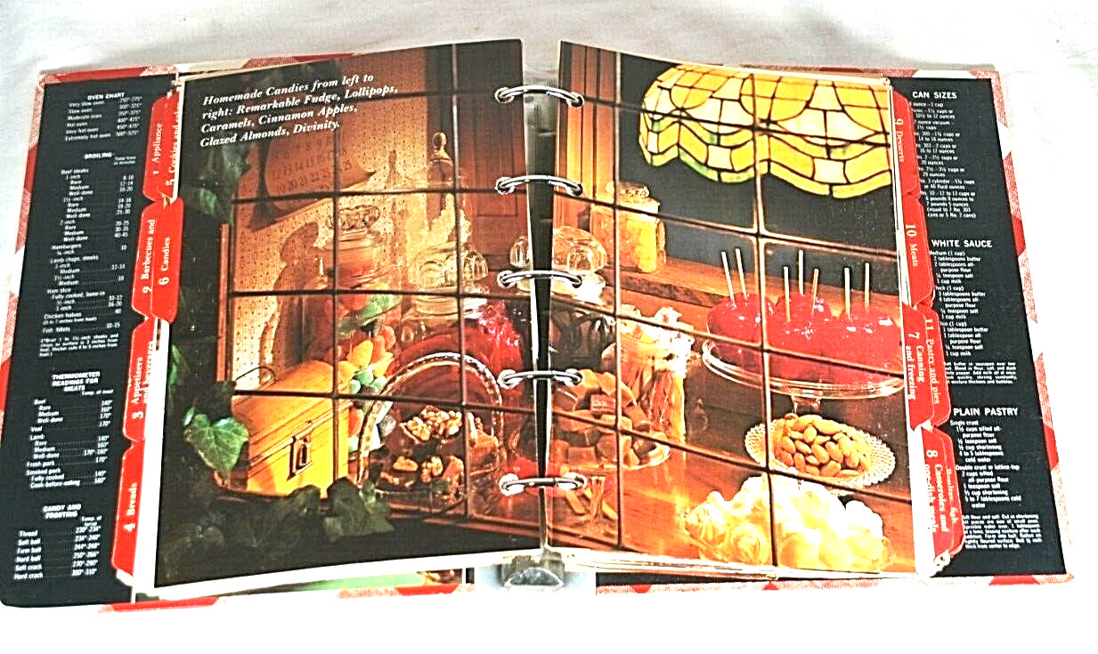 Better Homes & Gardens New Cookbook Vintage 5 Ring Binder Tabs 1979 6th edition