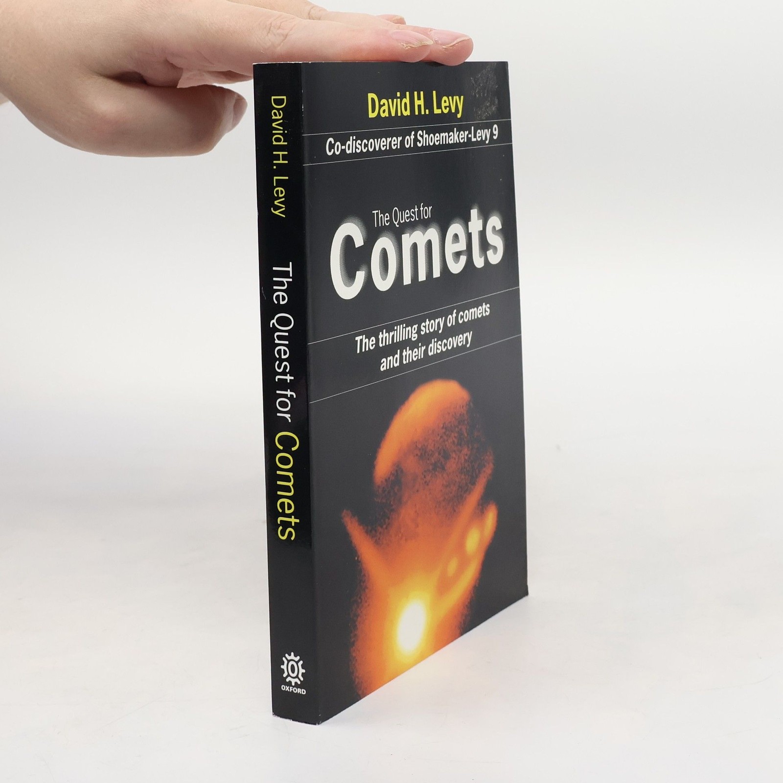 The Quest for Comets: An Explosive Trail of Beauty and Danger  |  David H. Levy