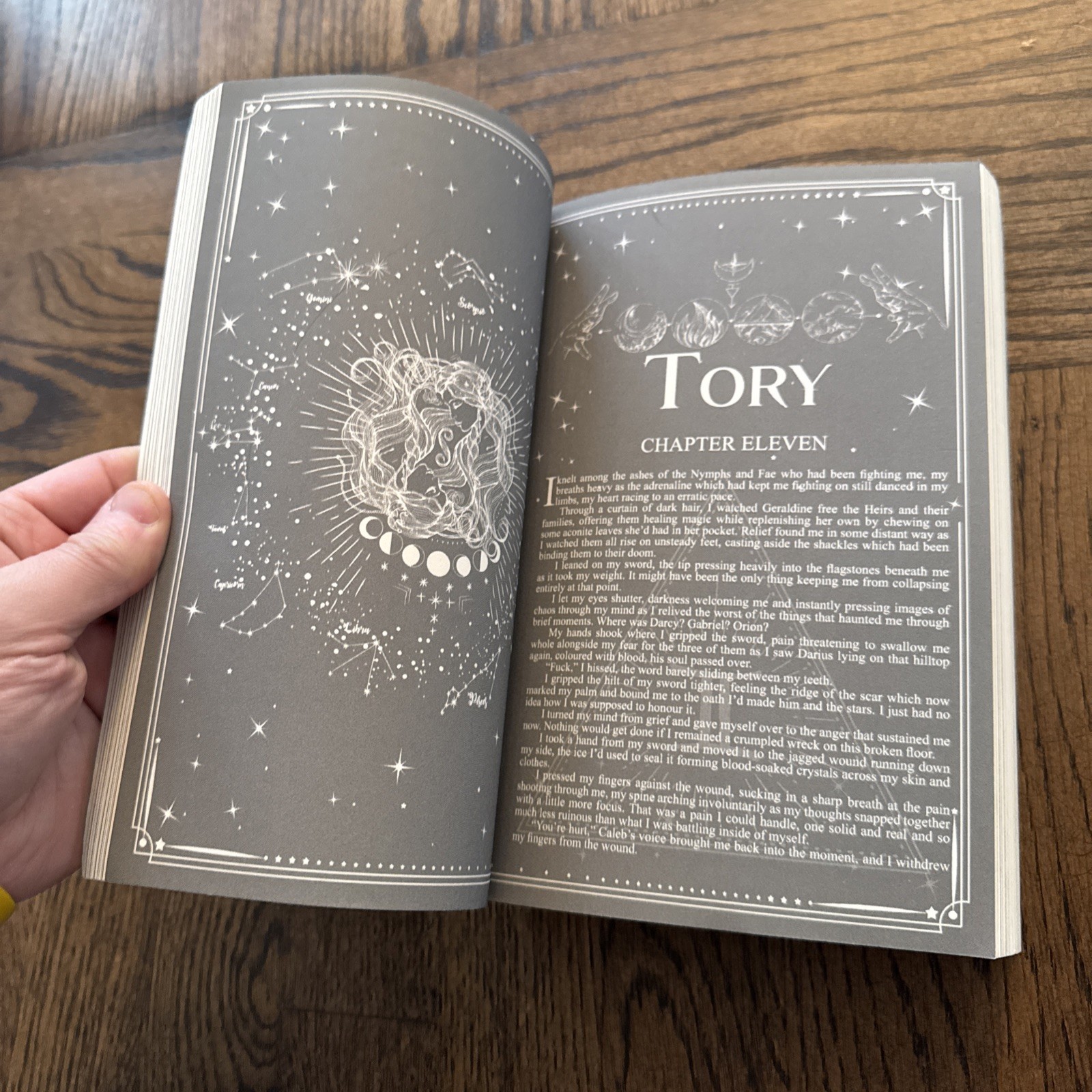 Zodiac Academy 8: Sorrow and Starlight: Matte Edition