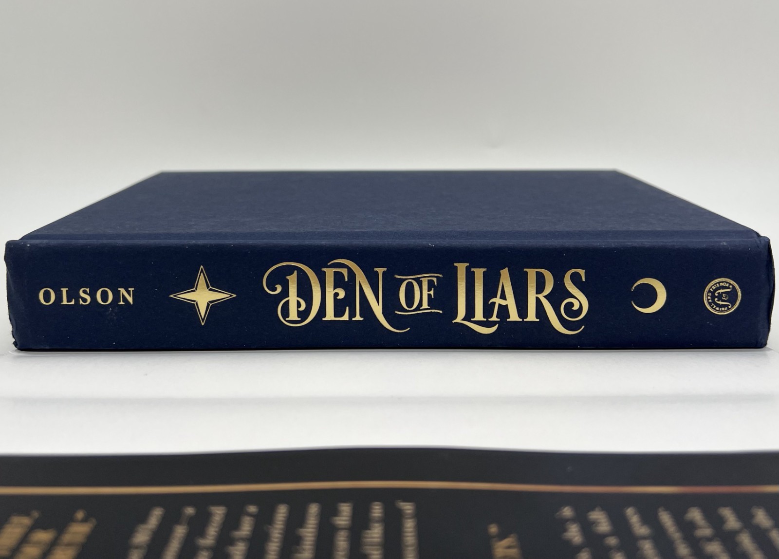 Den of Liars – Jessica S Olson | SIGNED | Hardback | Very Good