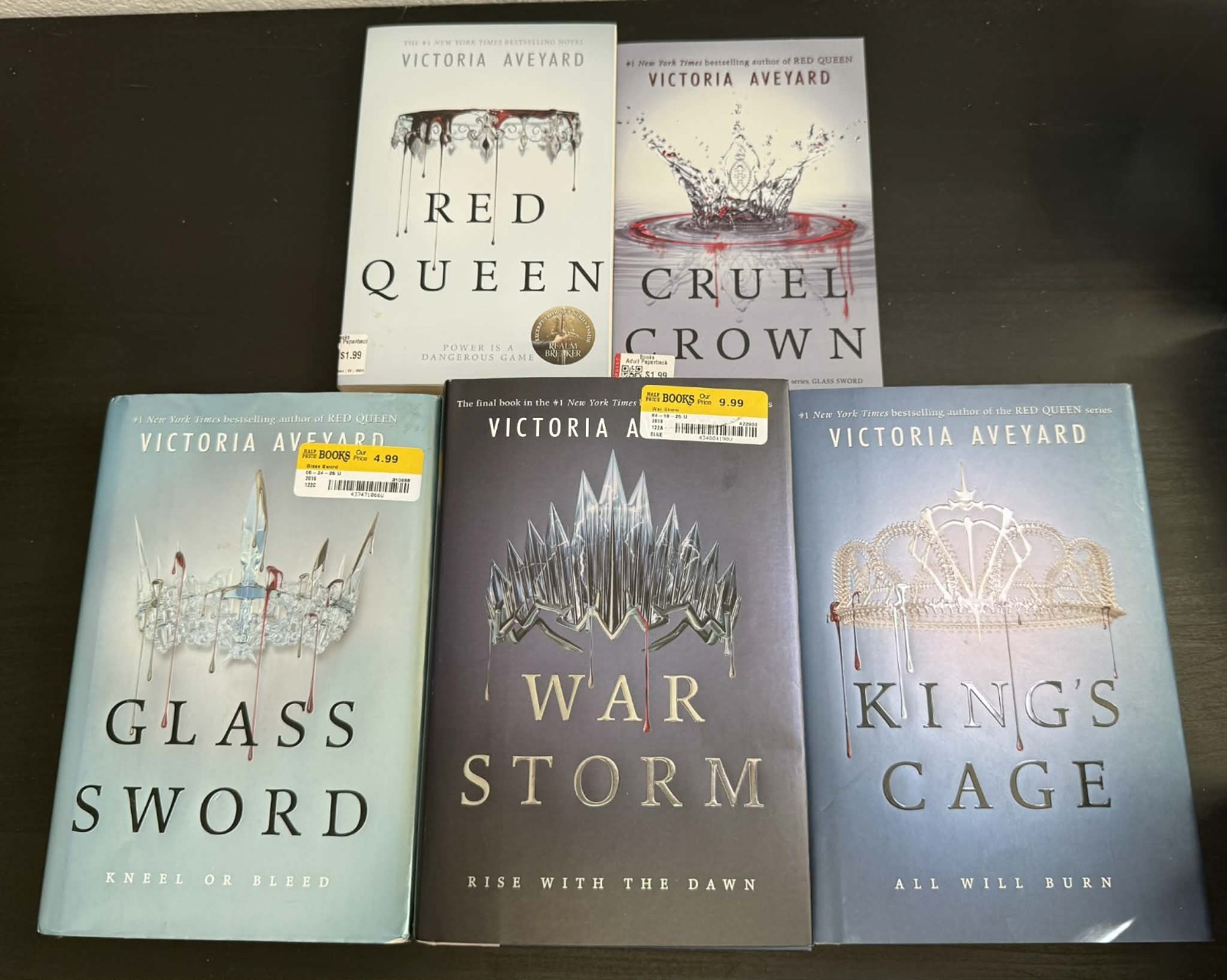 Victoria Aveyard Red Queen Series Lot 5 Books Hardcover Paperbacks YA Fantasy