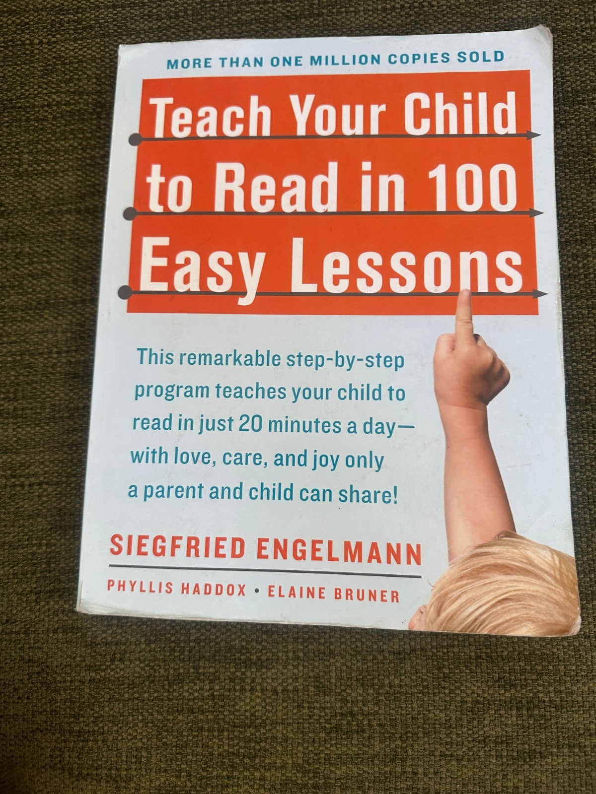 Teach Your Child to Read in 100 Easy Lessons: Revised and Updated Second Edition