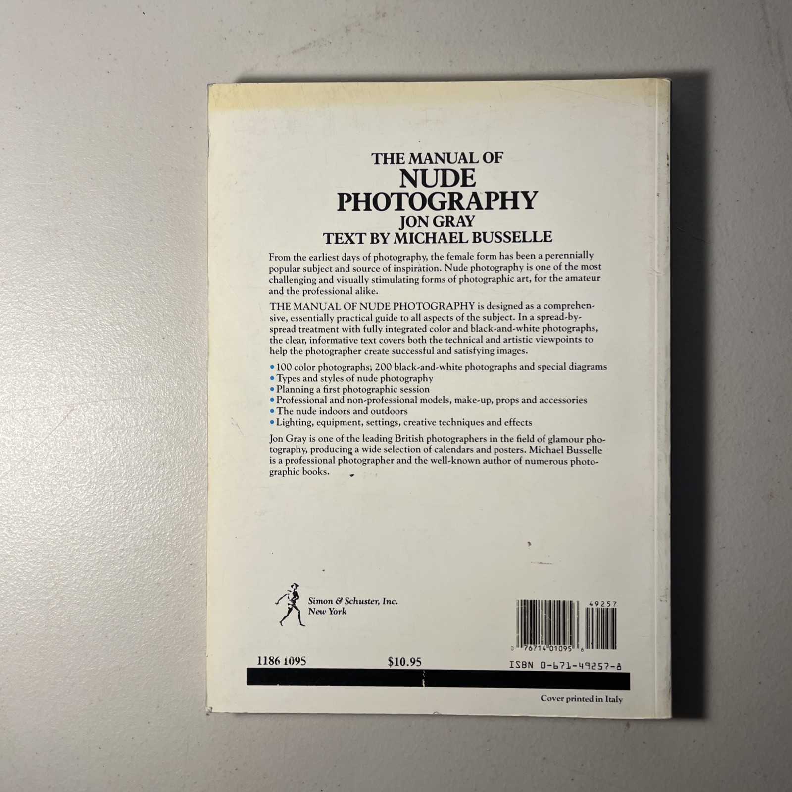 Manual of Nude Photography by Jon Gray & Michael Busselle 1984 Softcover
