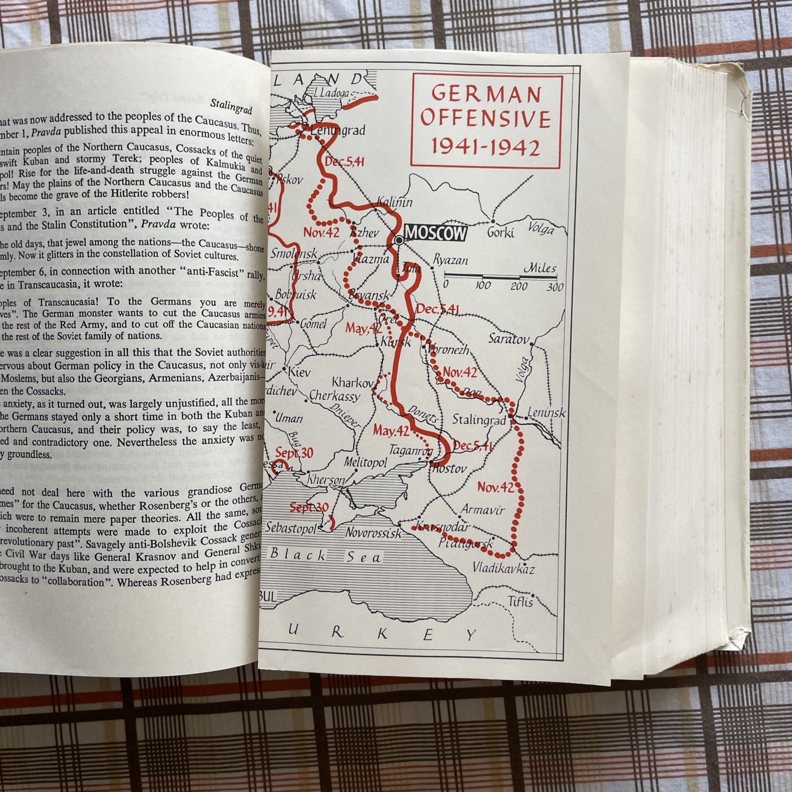 Russia at War 1941-45 by Alexander Werth (1964 Dutton HCDJ 100 pages, Illustrat)