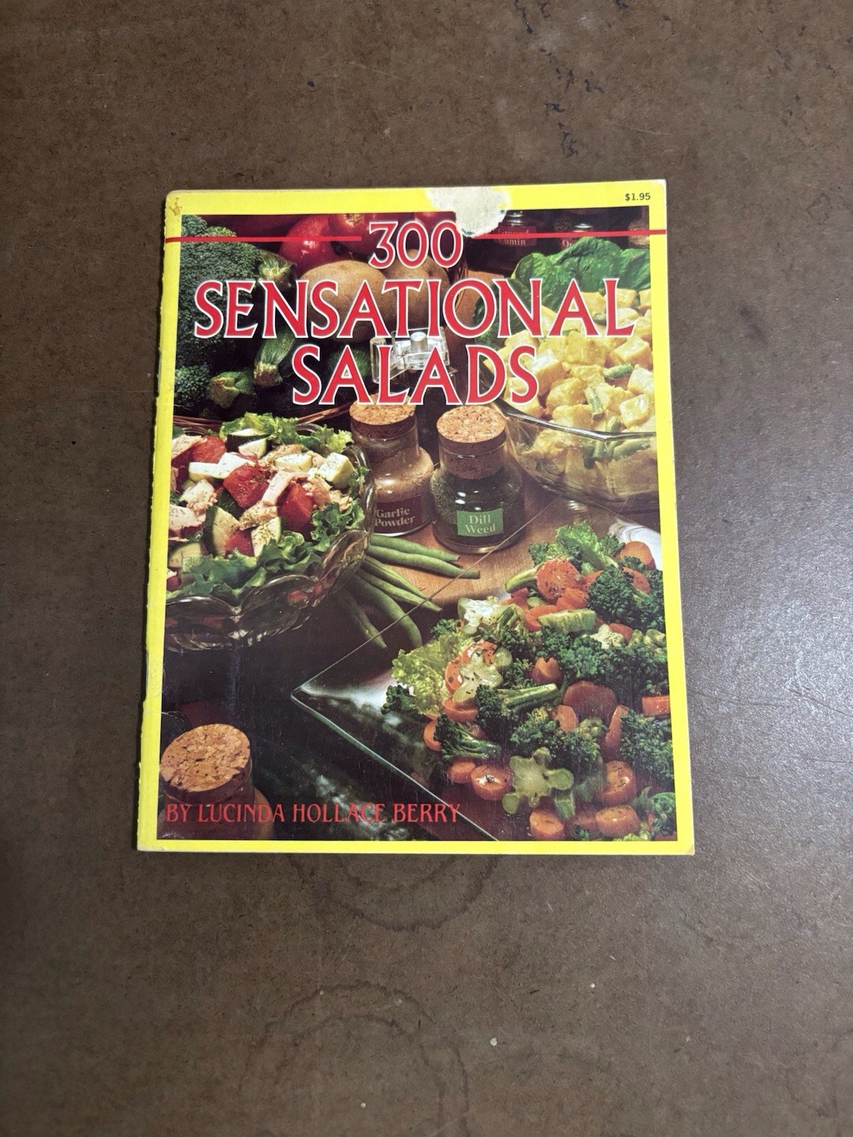 300 Sensational Salads by Lucinda Hollace Berry 1982 Vintage Recipes Cooking