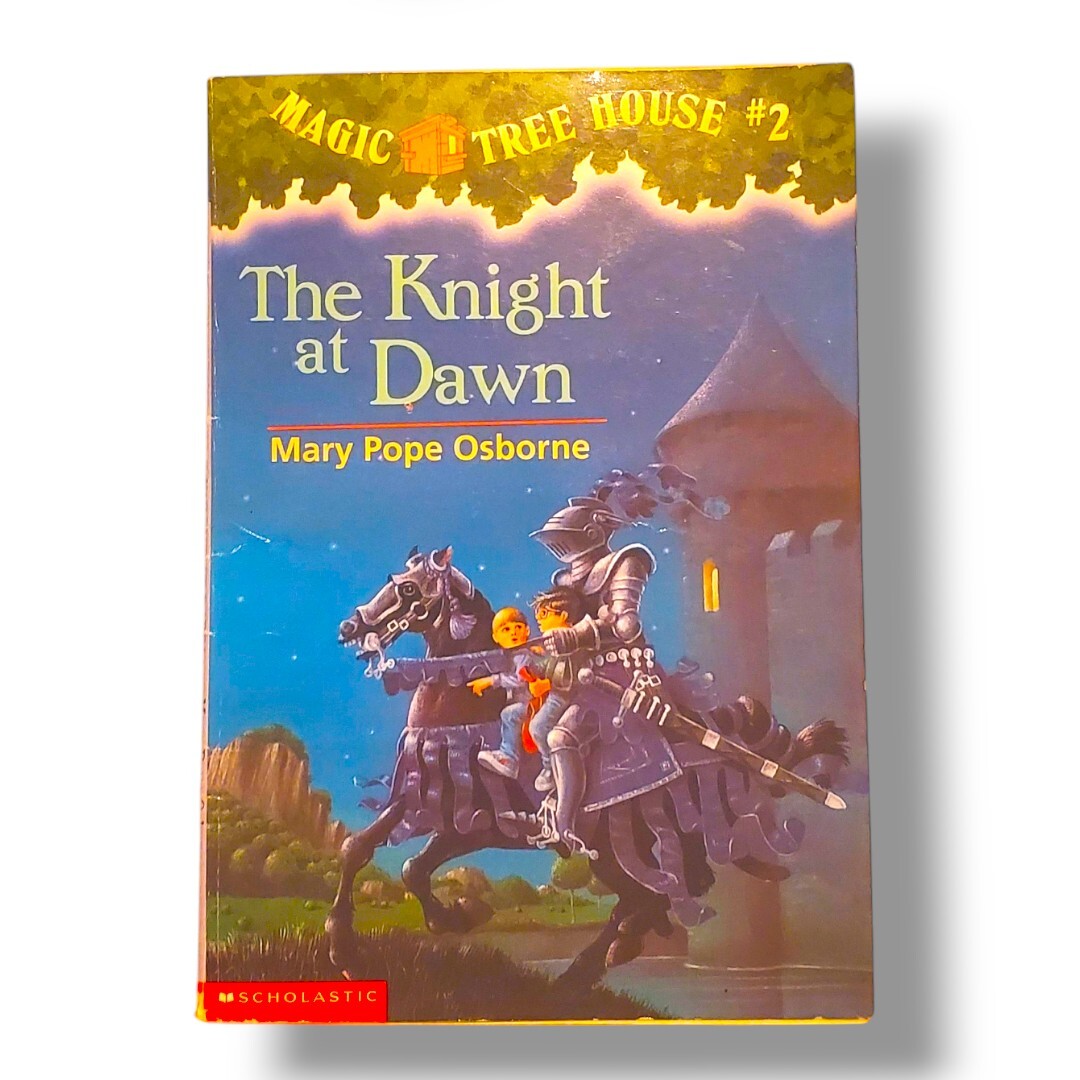 The Knight at Dawn (Magic Tree House #2) (Paperback) (M… by Osborne, Mary Pope