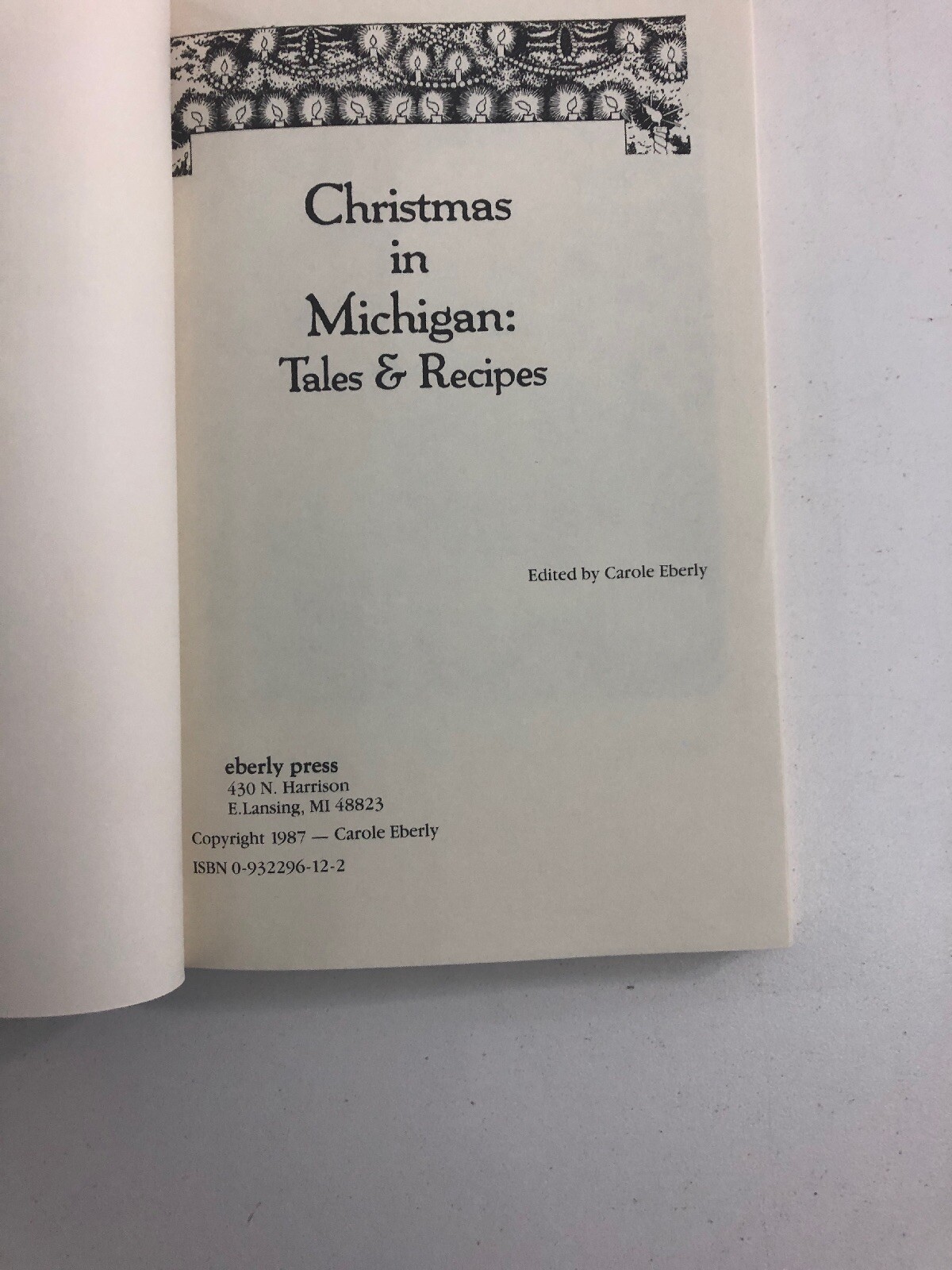 Christmas in Michigan : Tales and Recipes – Carole Eberly (1987, Paperback)