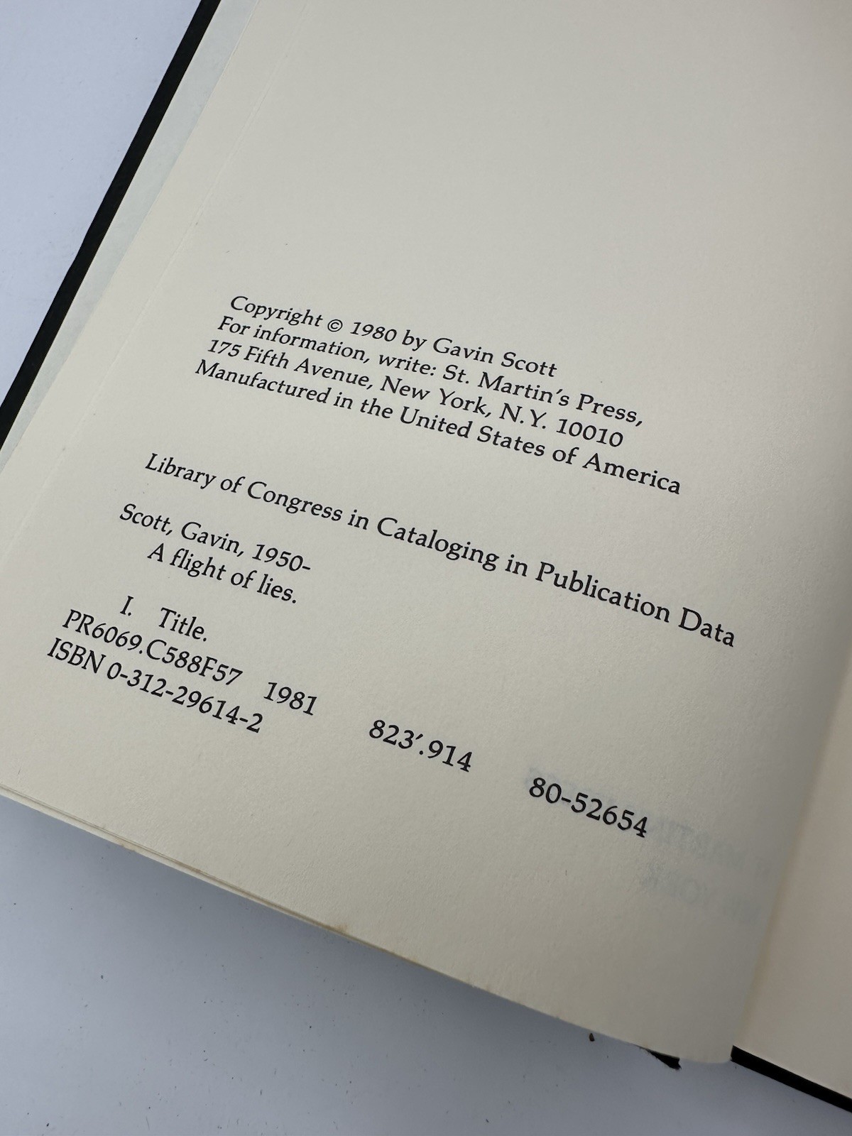 A Flight of Lies Gavin Scott St Martin’s Press Hardcover w/ Dust Jacket 1980 HTF