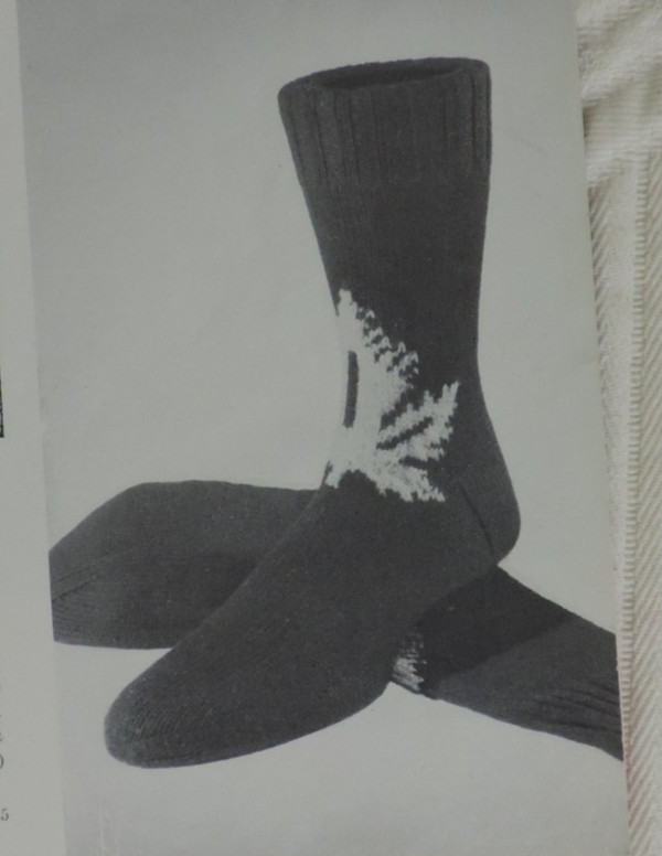 2 Knitting Socks Magazines #20/#340 Women/Men/Child Slippers/Sweater 1950s