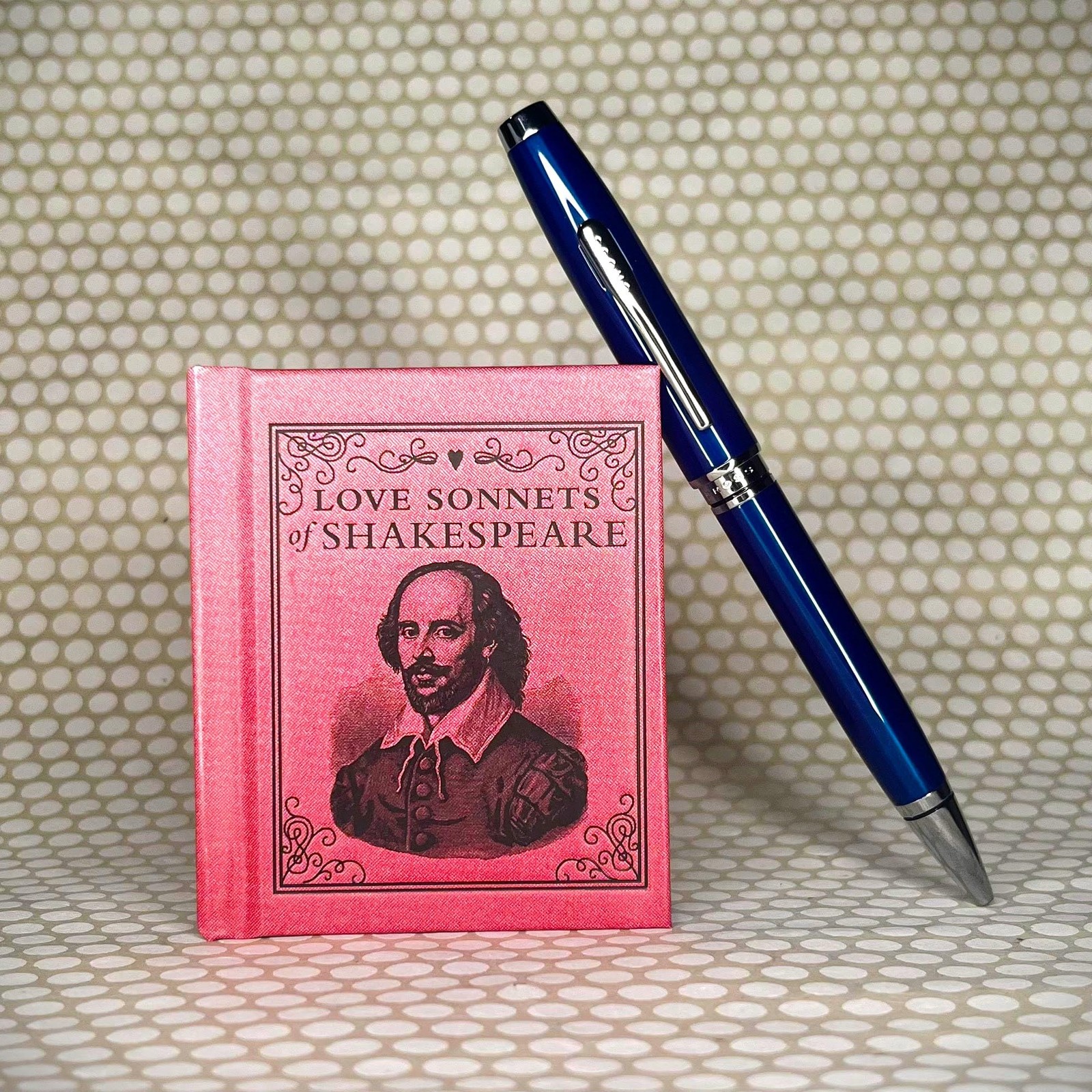 Love Sonnets of Shakespeare (RP Minis), Shakespeare, William, Excellent Book
