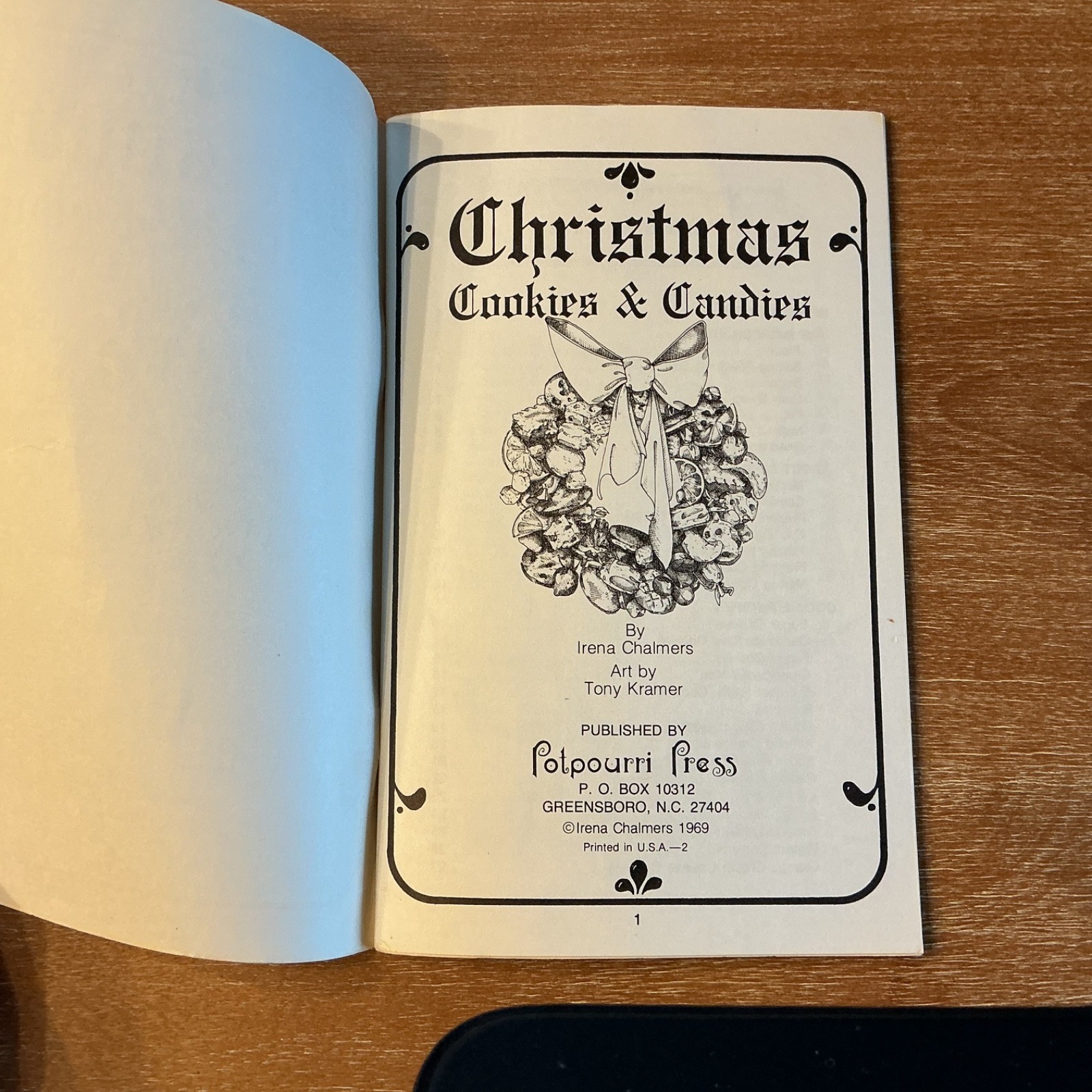 Christmas Cookies & Candies by Irena Chalmers – Potpourri Press1969