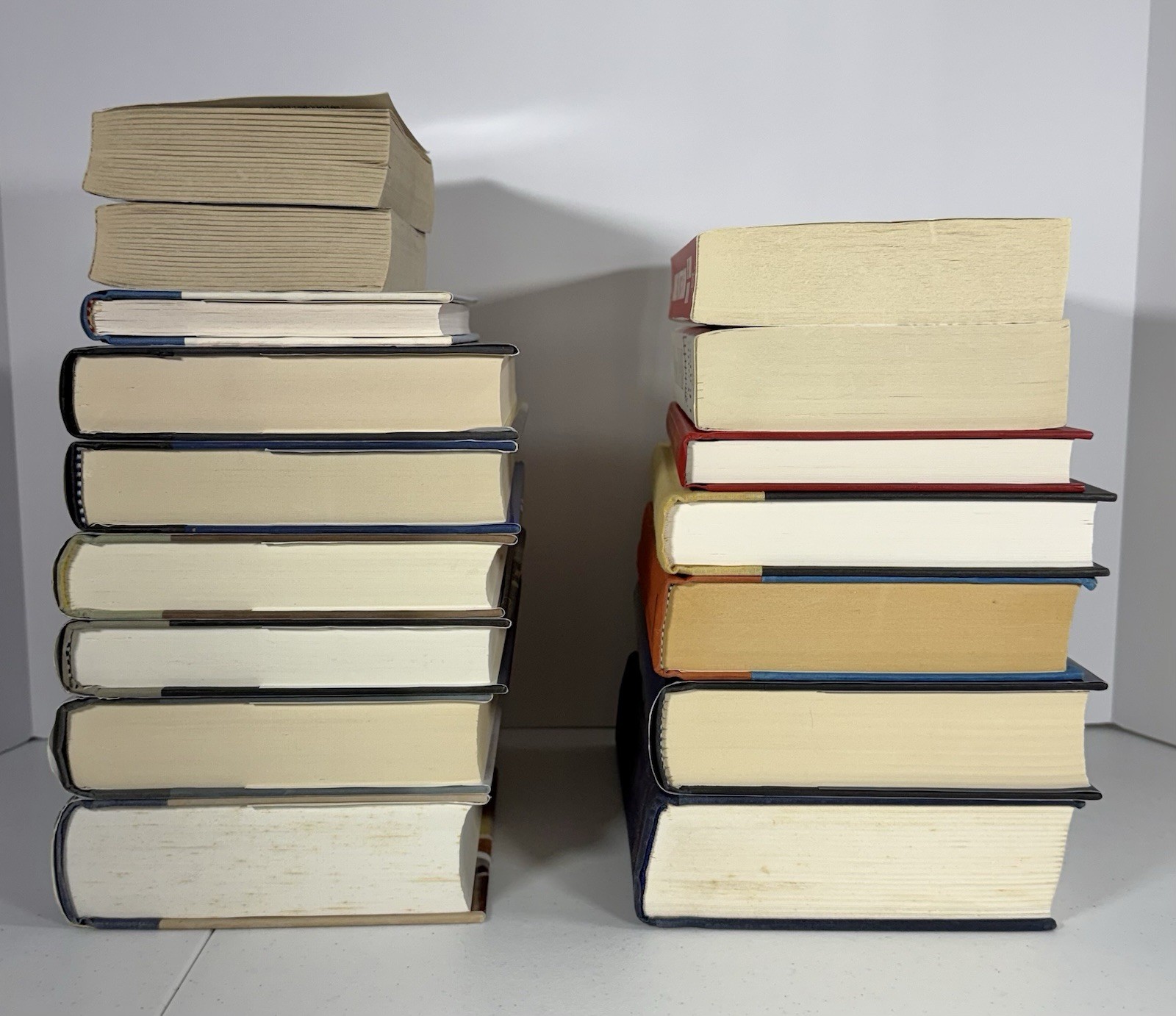 16 Mystery Thriller Crime Detective Novels – Assorted Fiction Book Lot