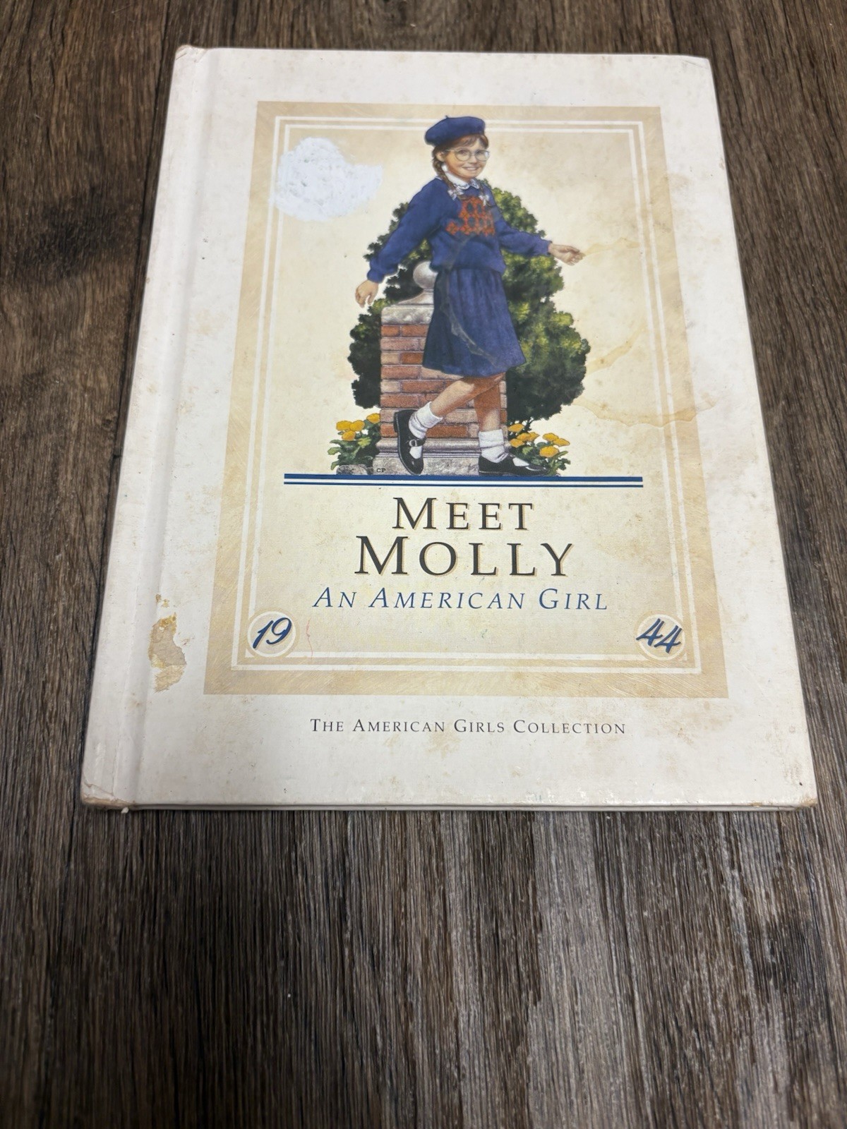 American girl pleasant company Meet Molly hardback book.