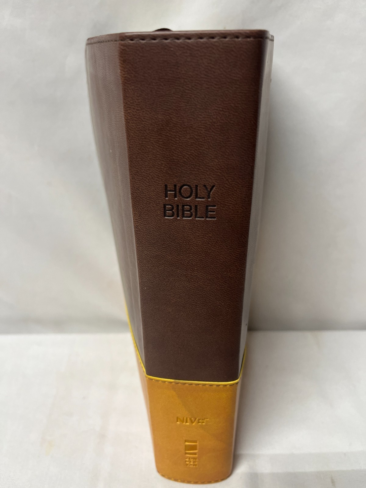 Holy Bible NIV Zondervan Italian Duo Tone Leather 2011 Large Print Yellow Brown