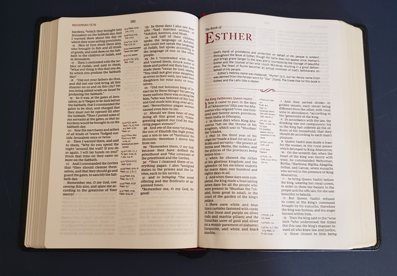 NKJV, Center-Column Reference Bible ~Retail 119.99~ Black Genuine Leather