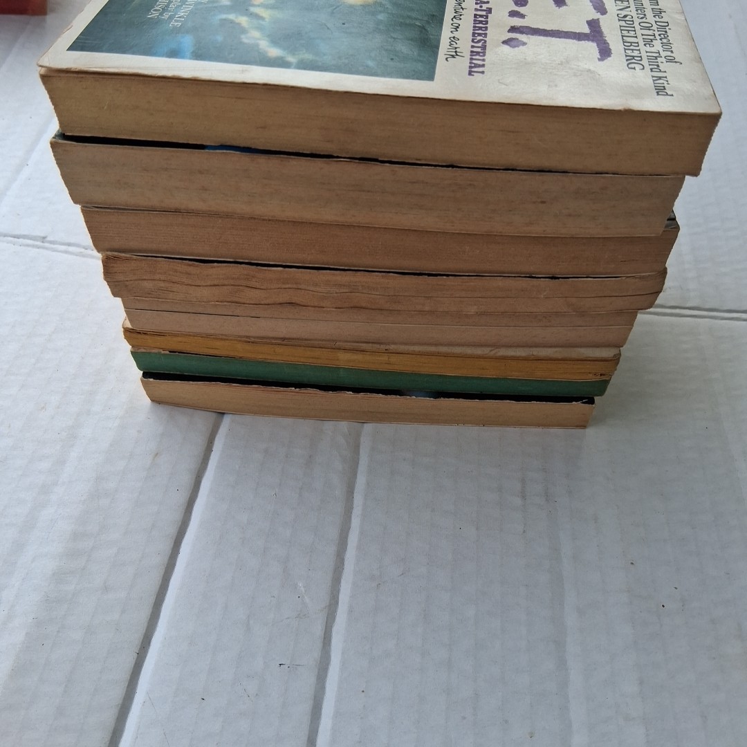 Science Fiction Sci-Fi Fantasy Horror 70’s 80’s Movie Novels Paperback Lot Of 8