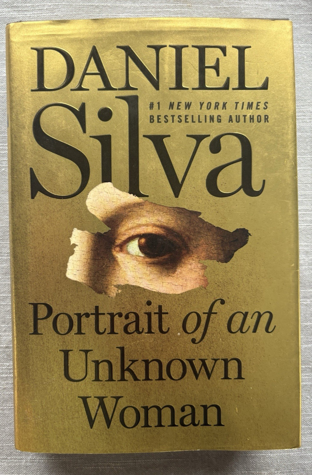 Portrait of an Unknown Woman: A Novel – HC DJ Silva, Daniel – VERY GOOD First Ed
